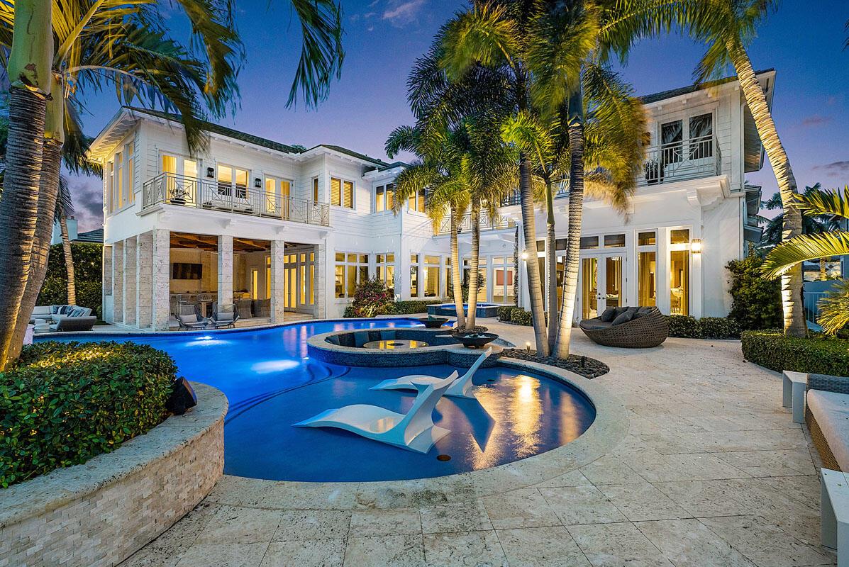 ROYAL PALM YACHT & COUNTRY CLUB - Residential