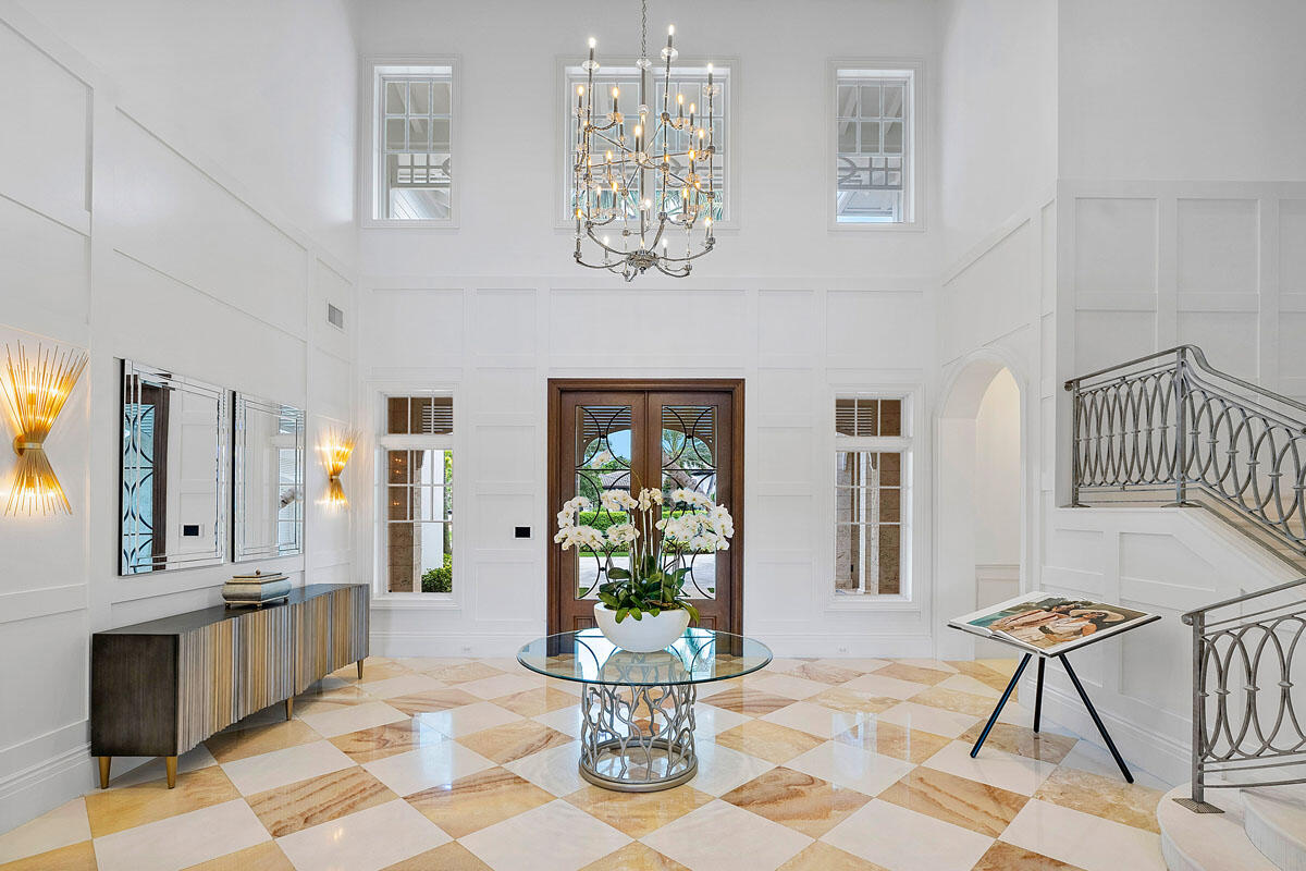 ROYAL PALM YACHT & COUNTRY CLUB - Residential