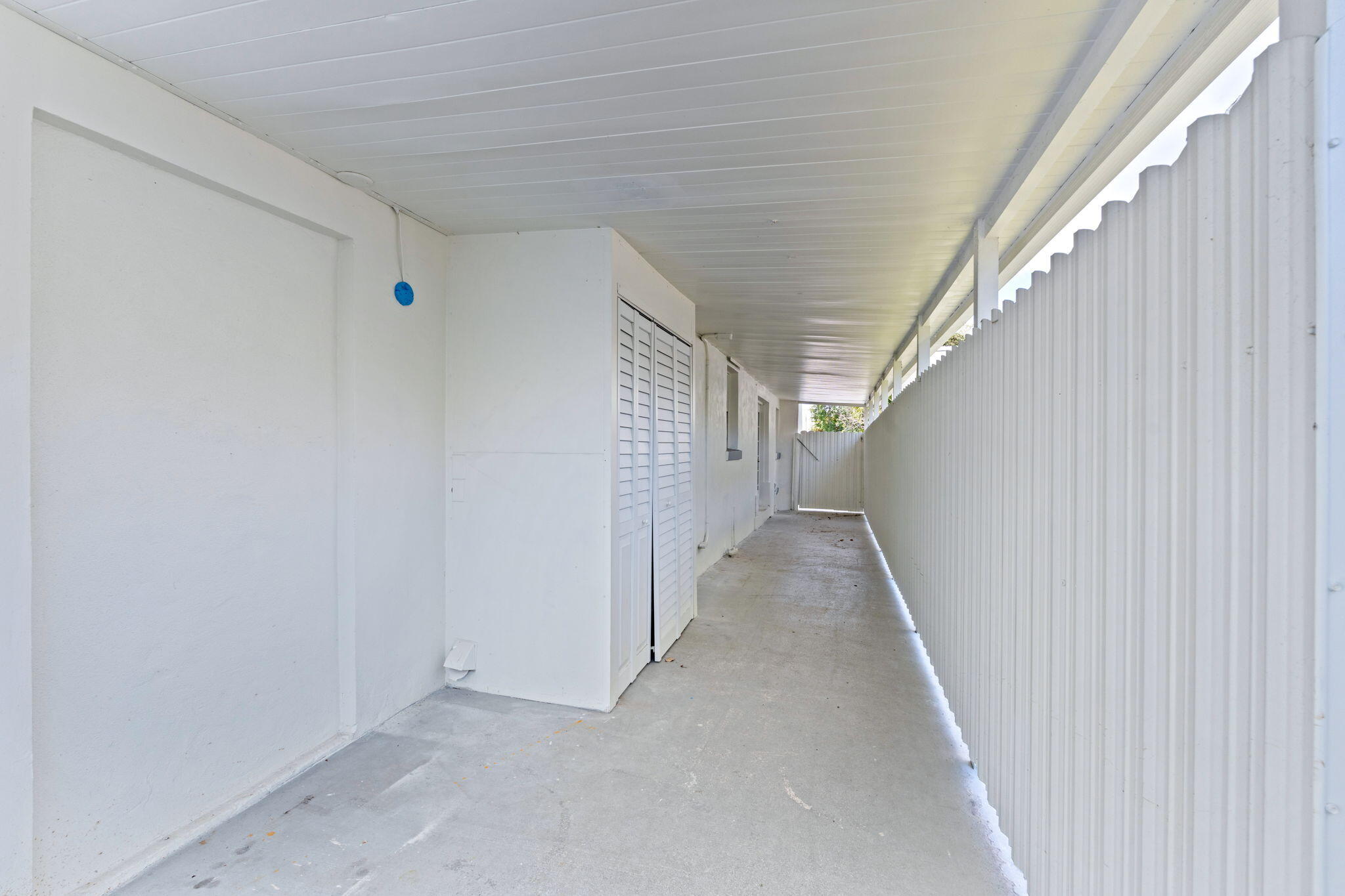 GARDENS THE - Residential Lease