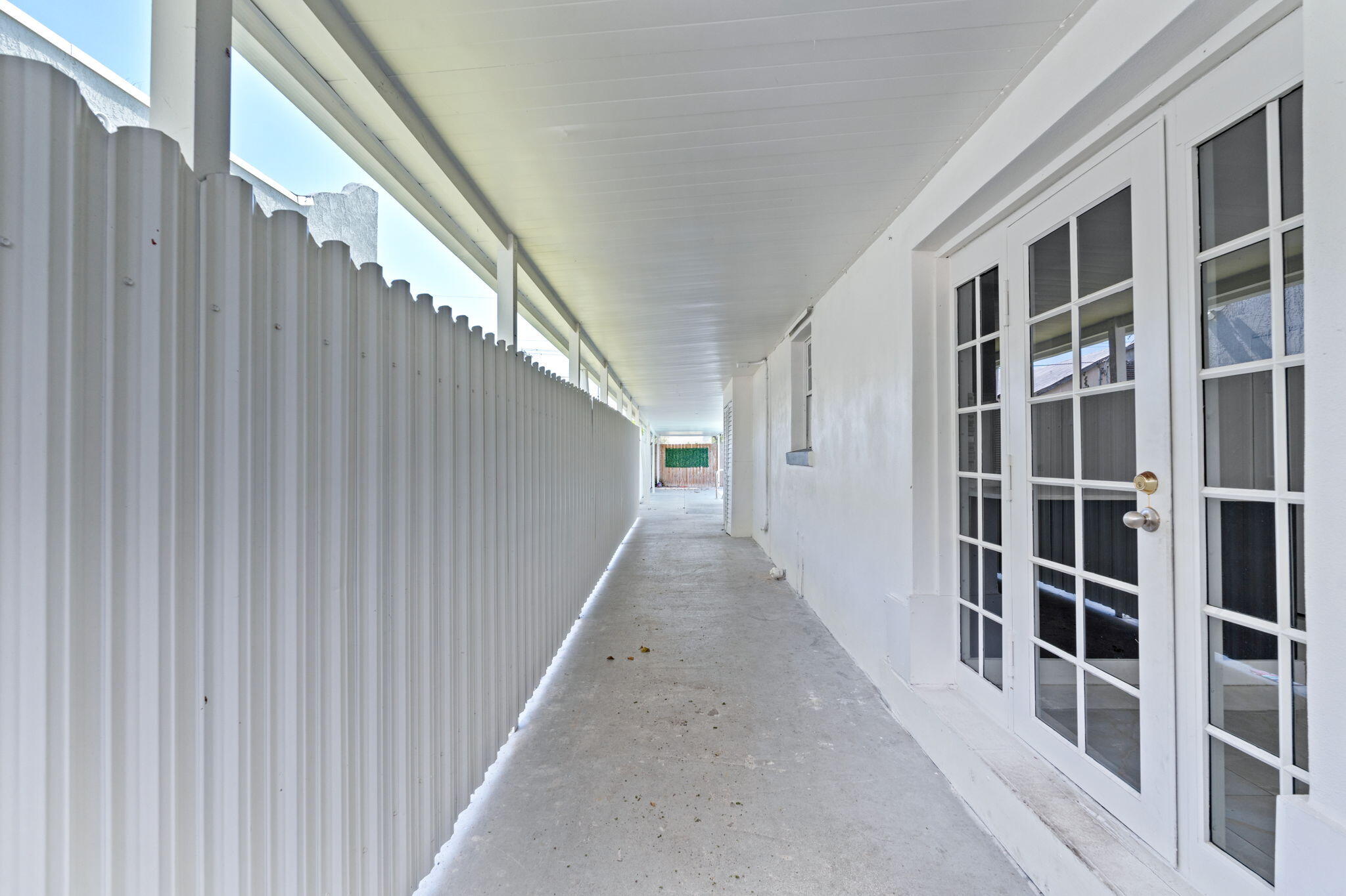 GARDENS THE - Residential Lease