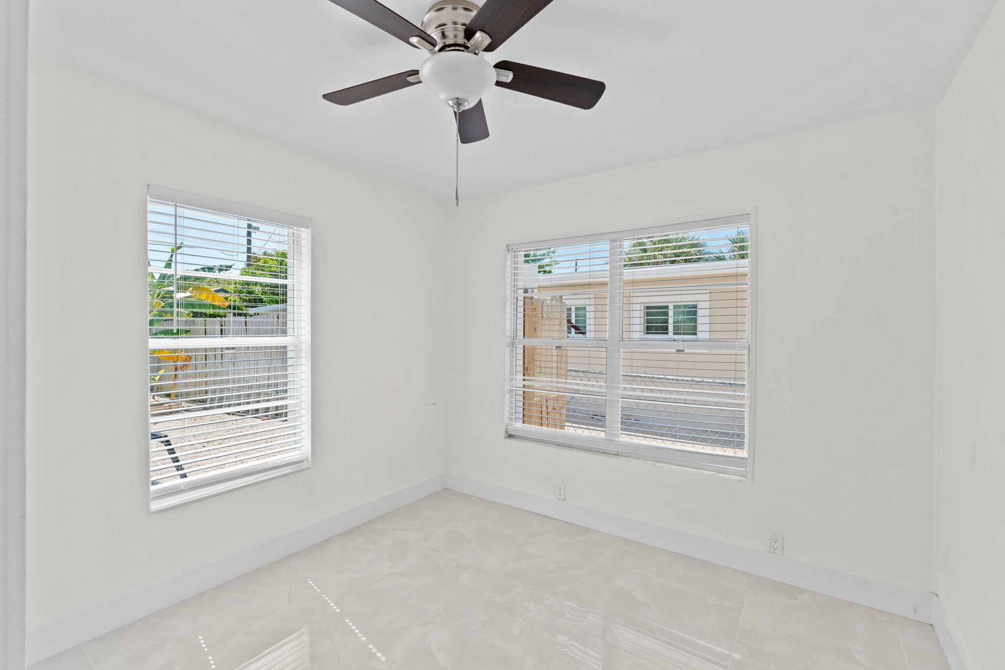 GARDENS THE - Residential Lease