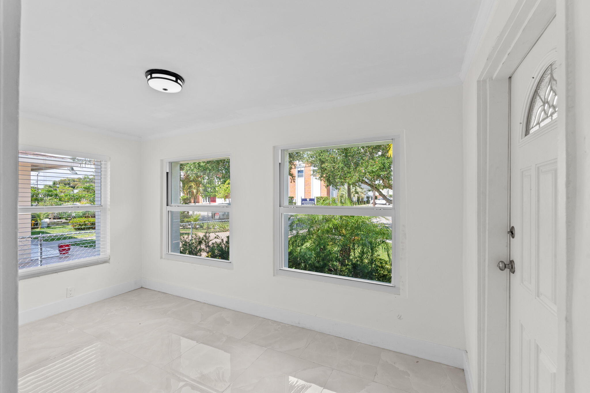 GARDENS THE - Residential Lease