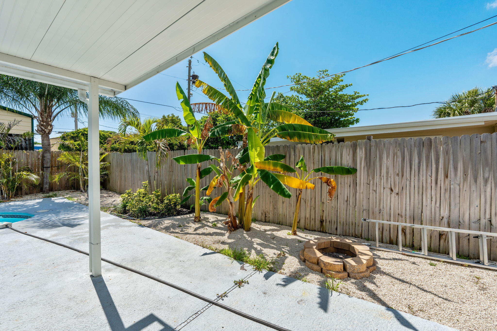 GARDENS THE - Residential Lease