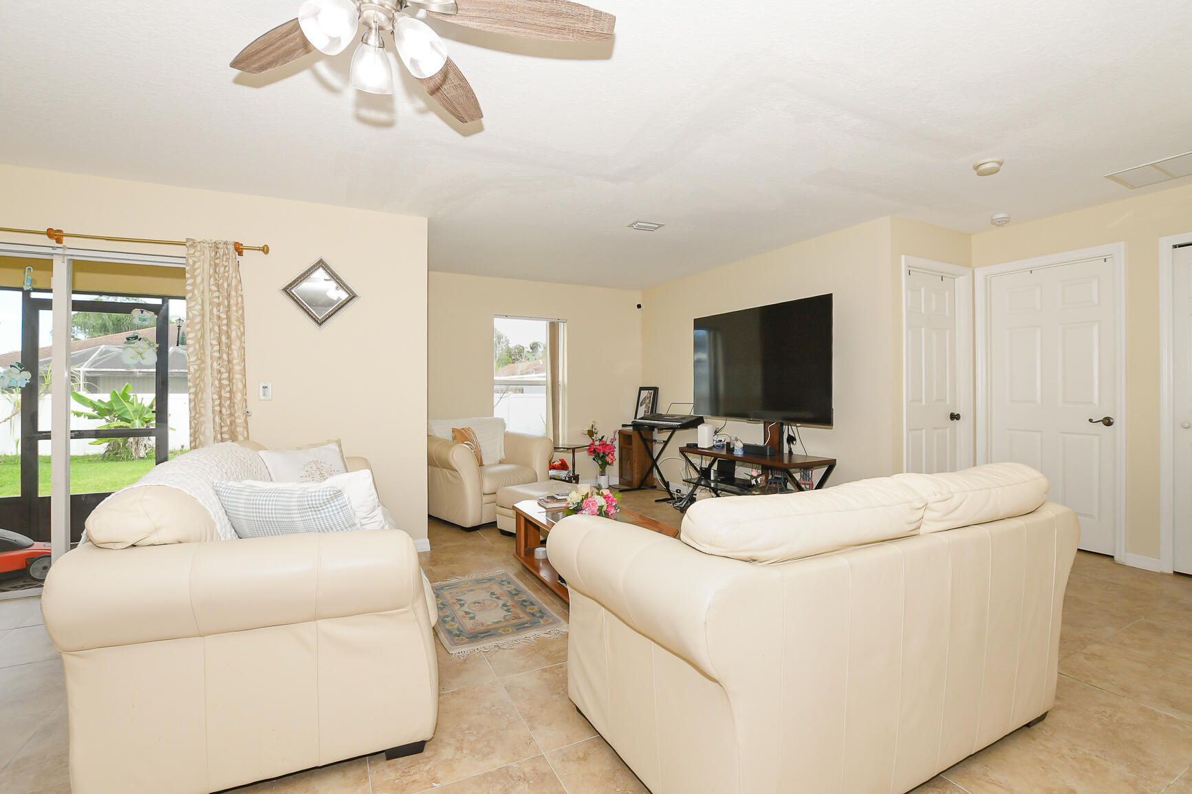 PORT ST LUCIE SECTION 11 - Residential