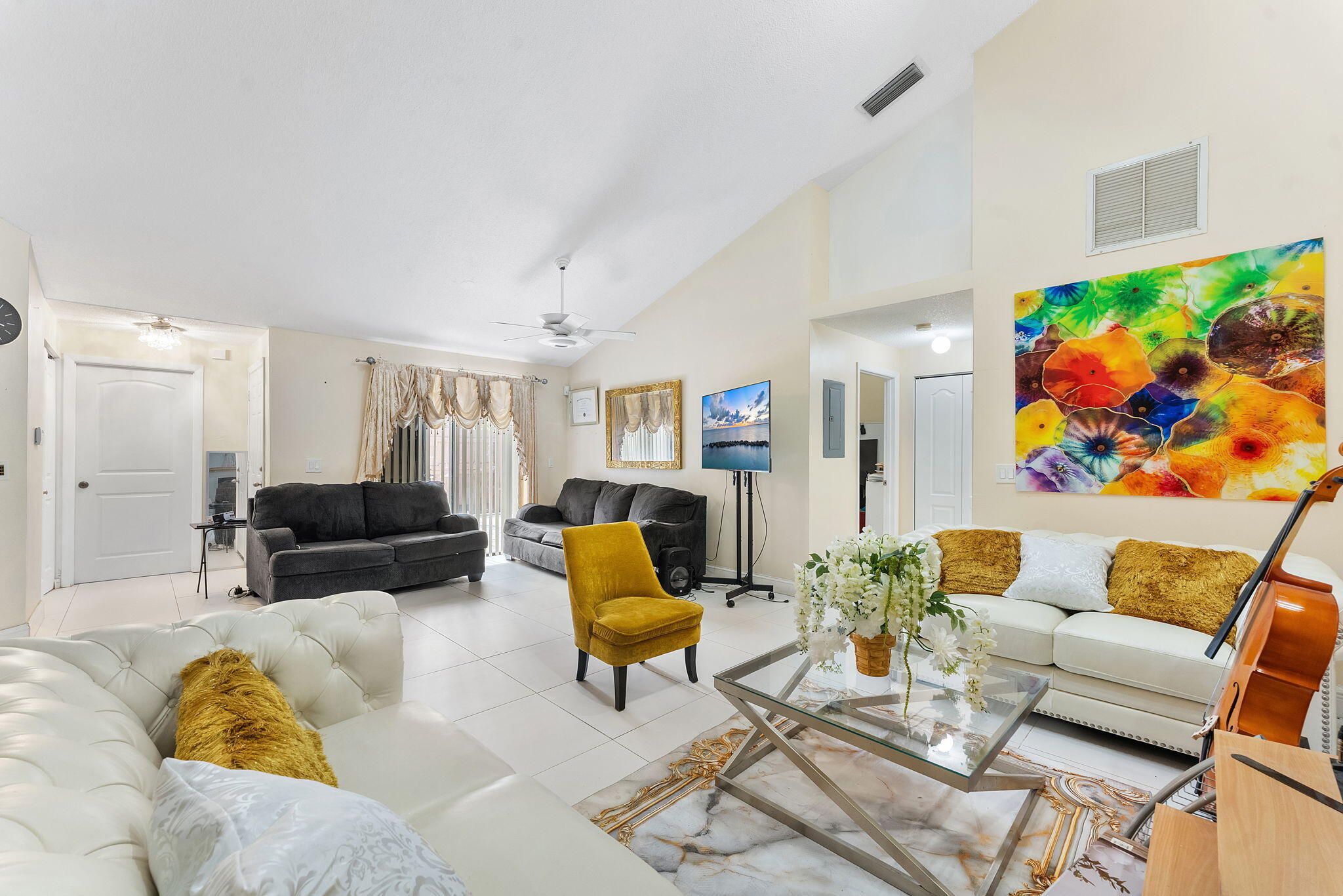 WESTCHESTER TOWNHOUSES - Residential