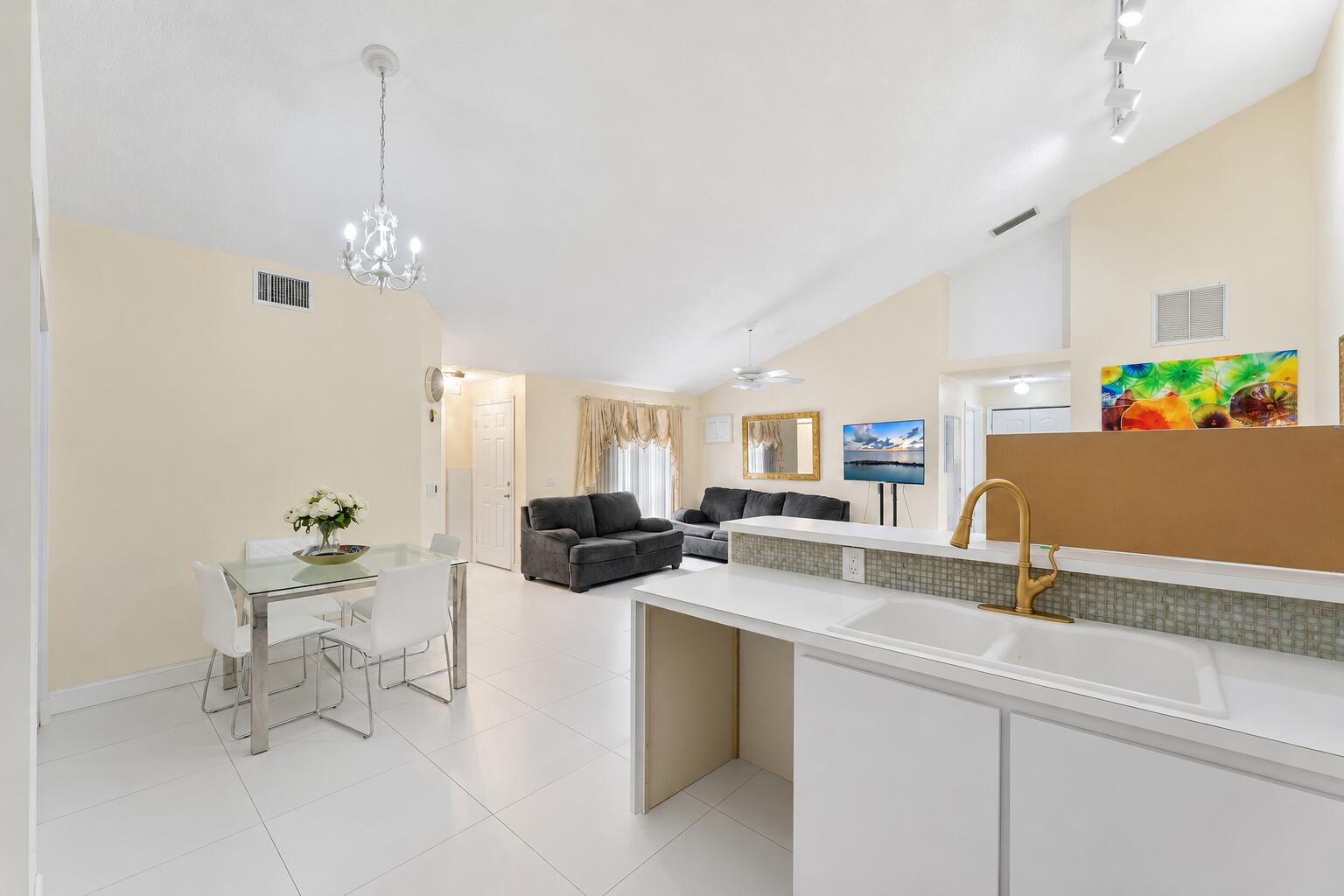 WESTCHESTER TOWNHOUSES - Residential