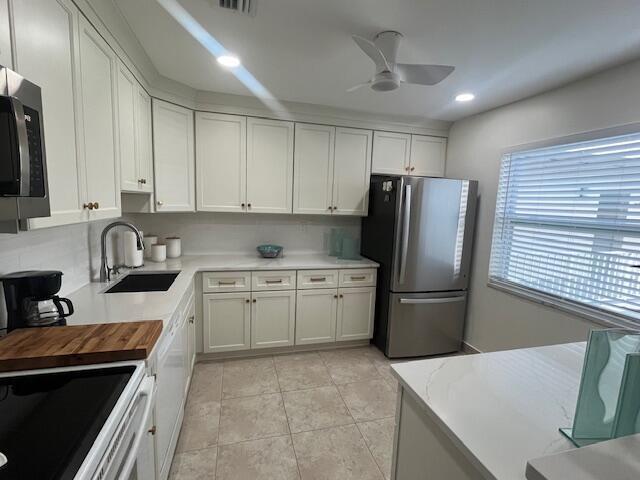 KINGS POINT CAPRI CONDOS - Residential