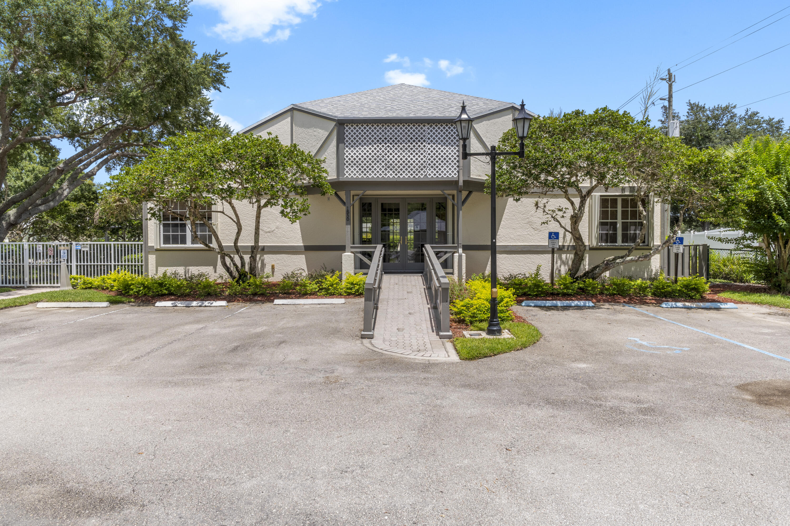 CAMBRIDGE PARK SECOND REPLAT - Residential