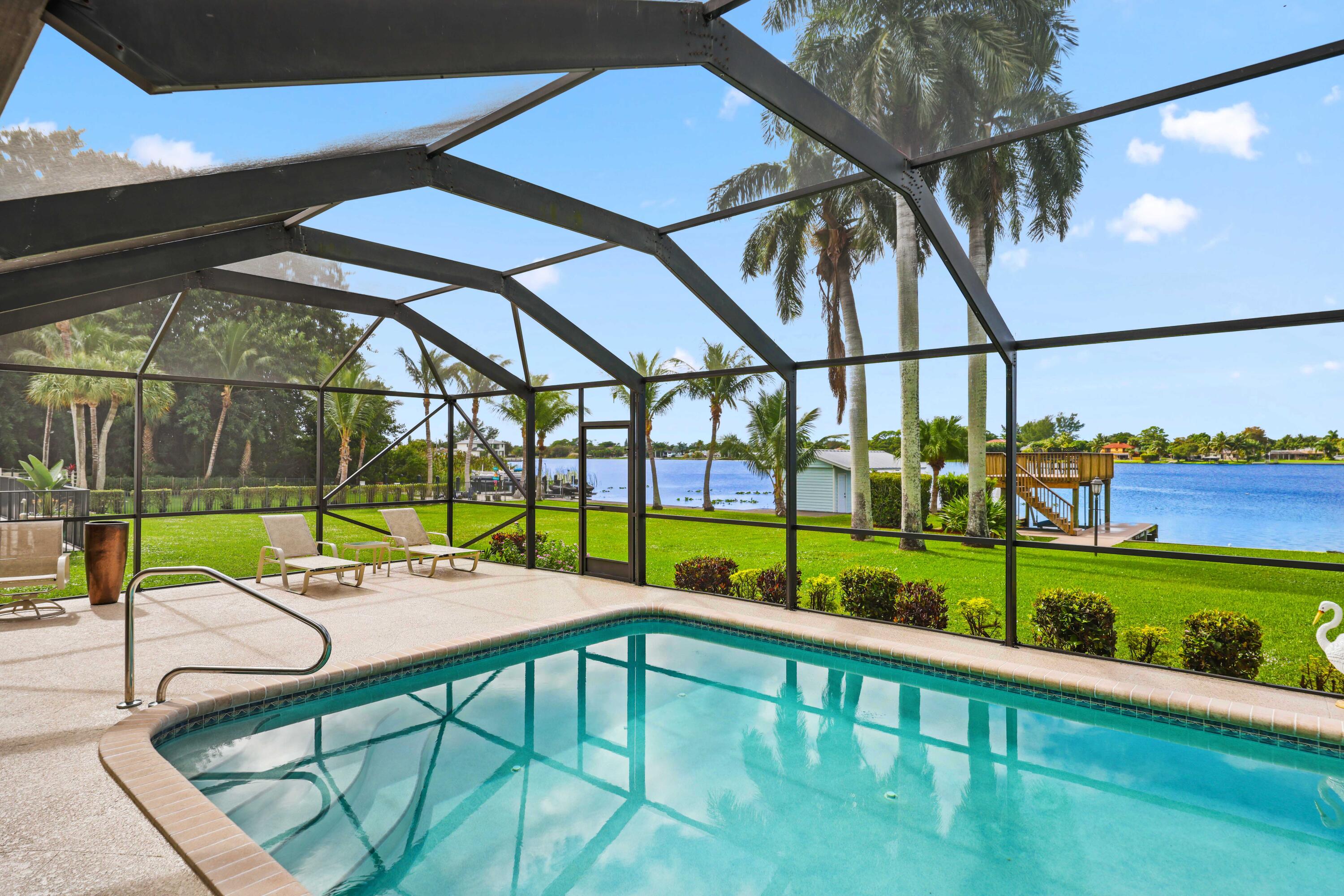 LAKE OSBORNE - Residential