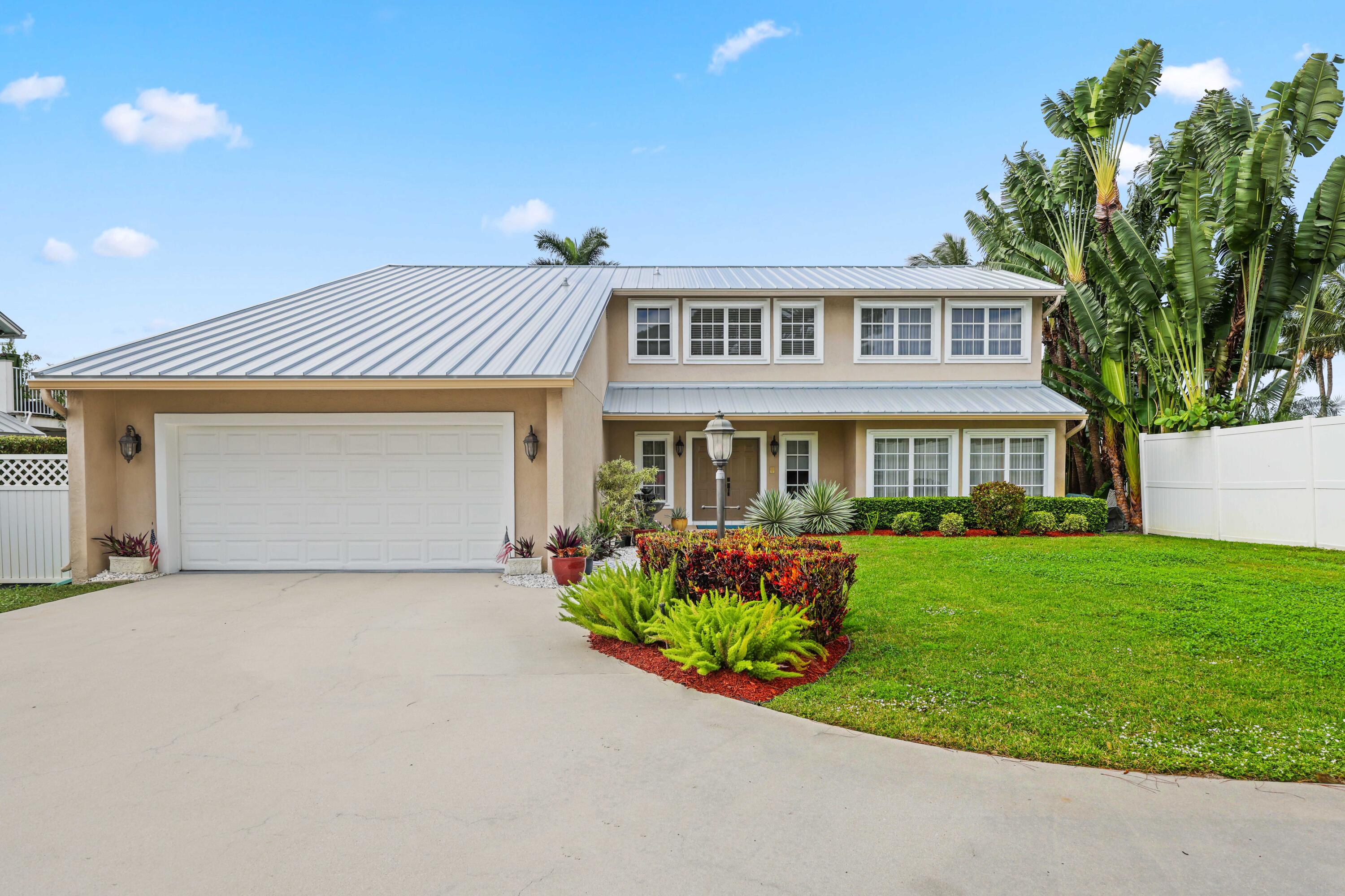 LAKE OSBORNE - Residential