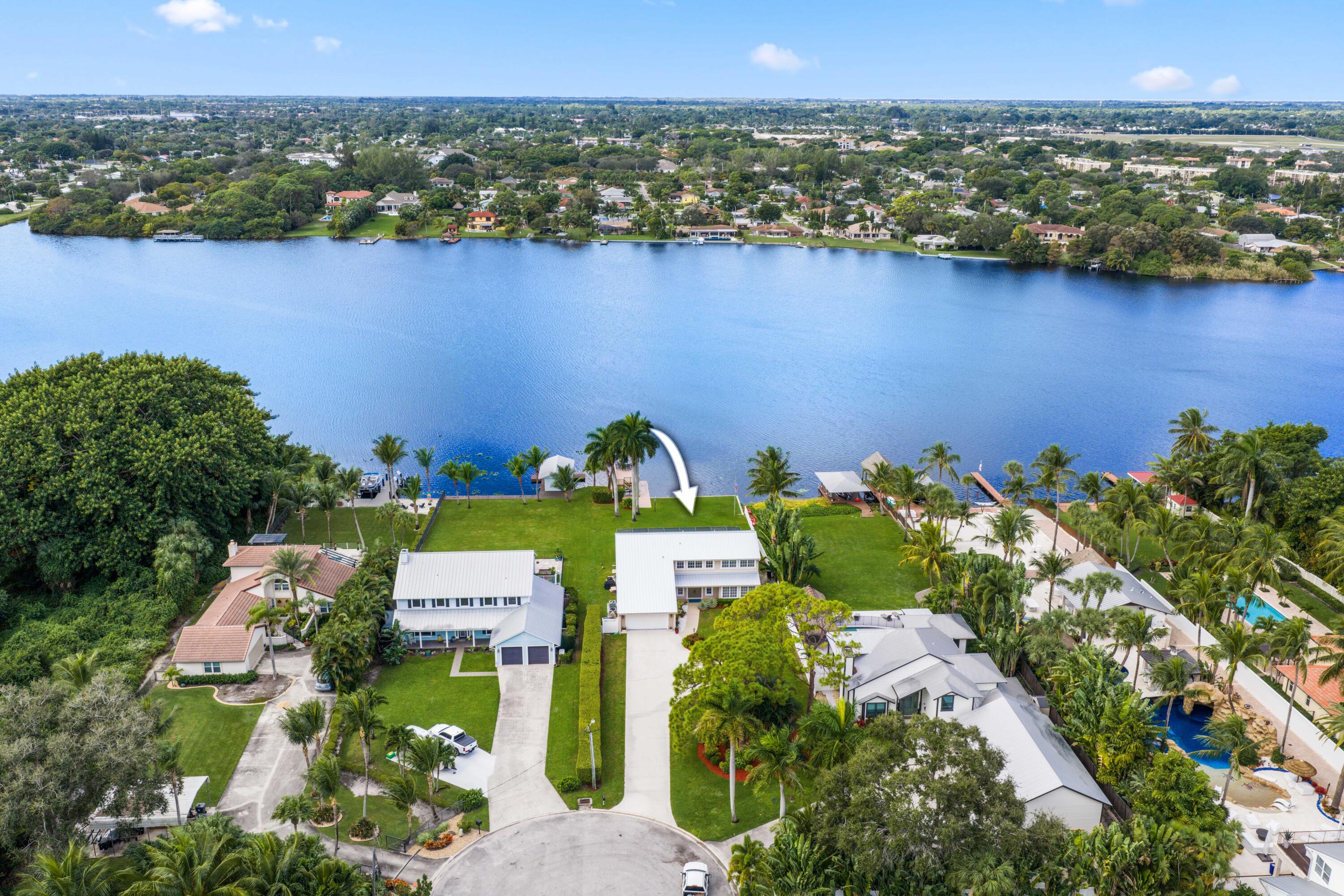 LAKE OSBORNE - Residential