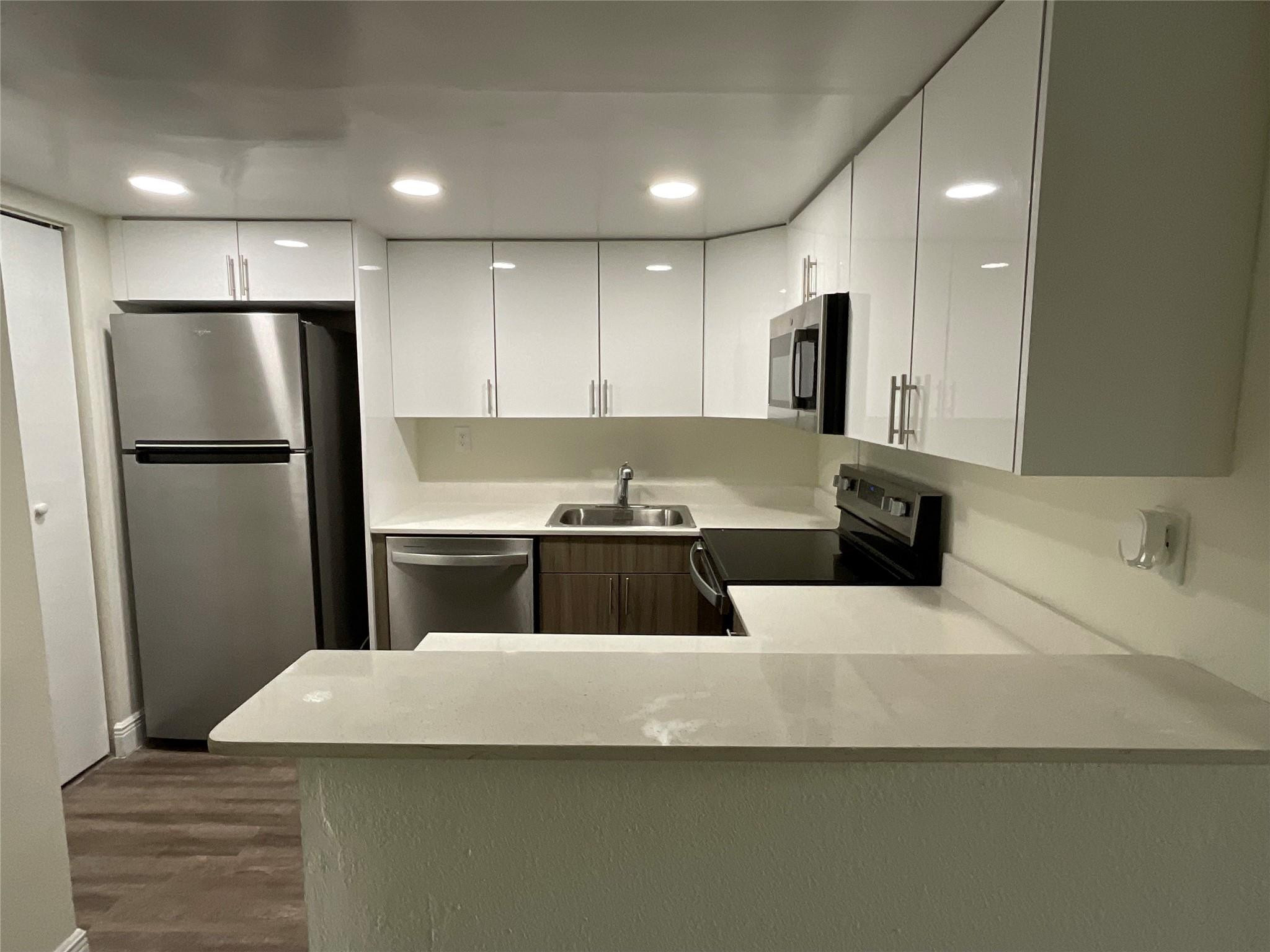 Aventura Harbor - Residential Lease