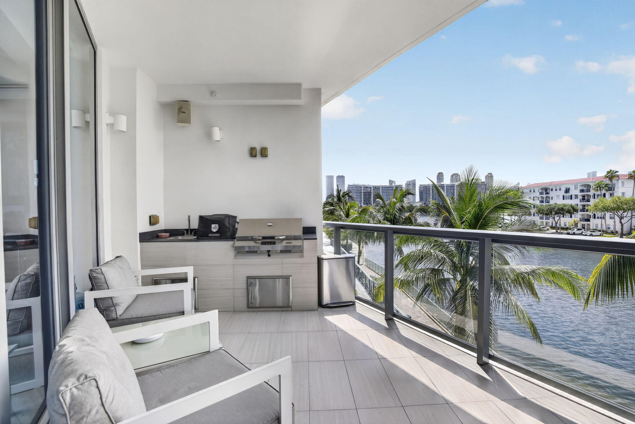 ECHO CONDO - Residential