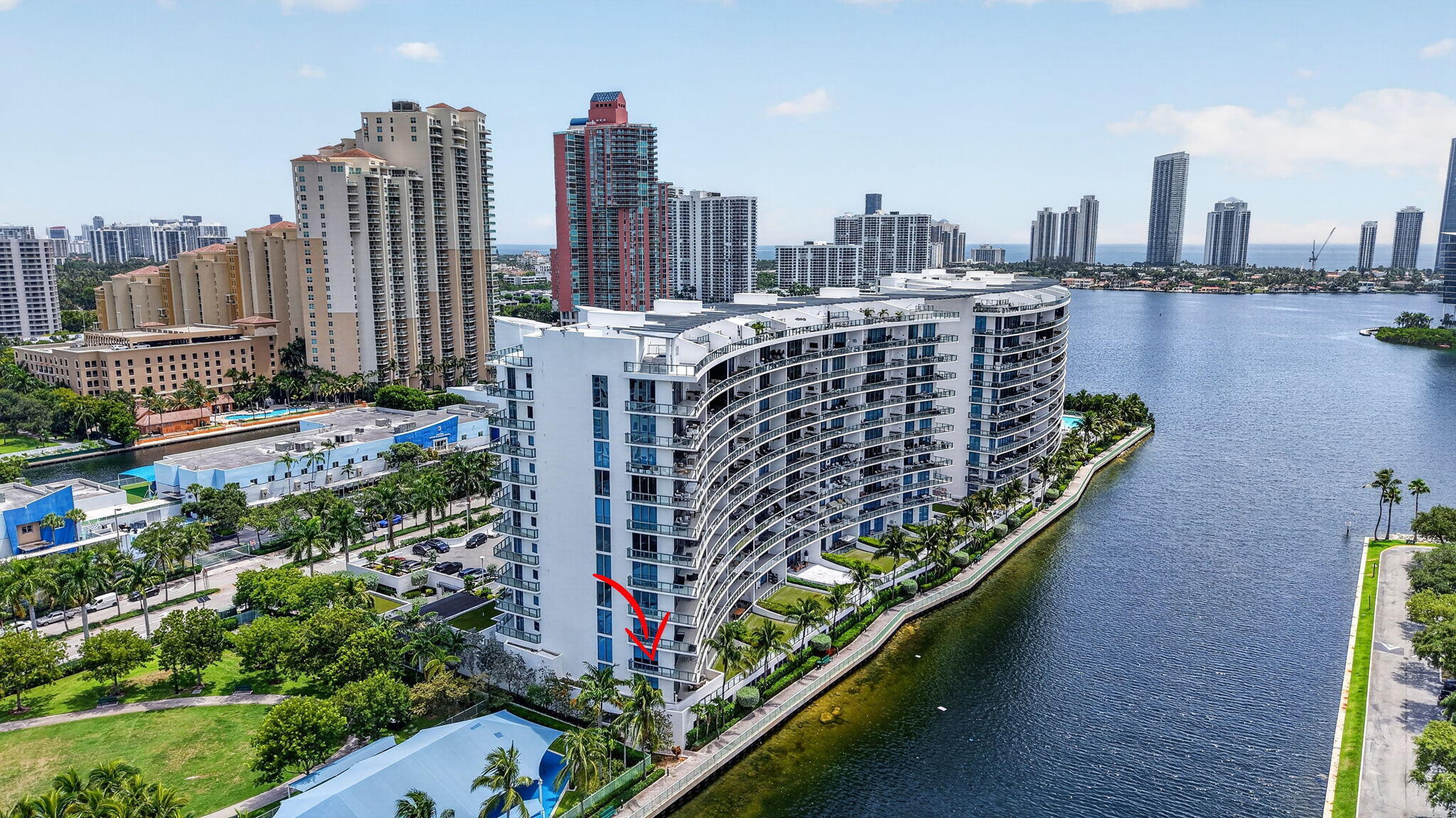 ECHO CONDO - Residential