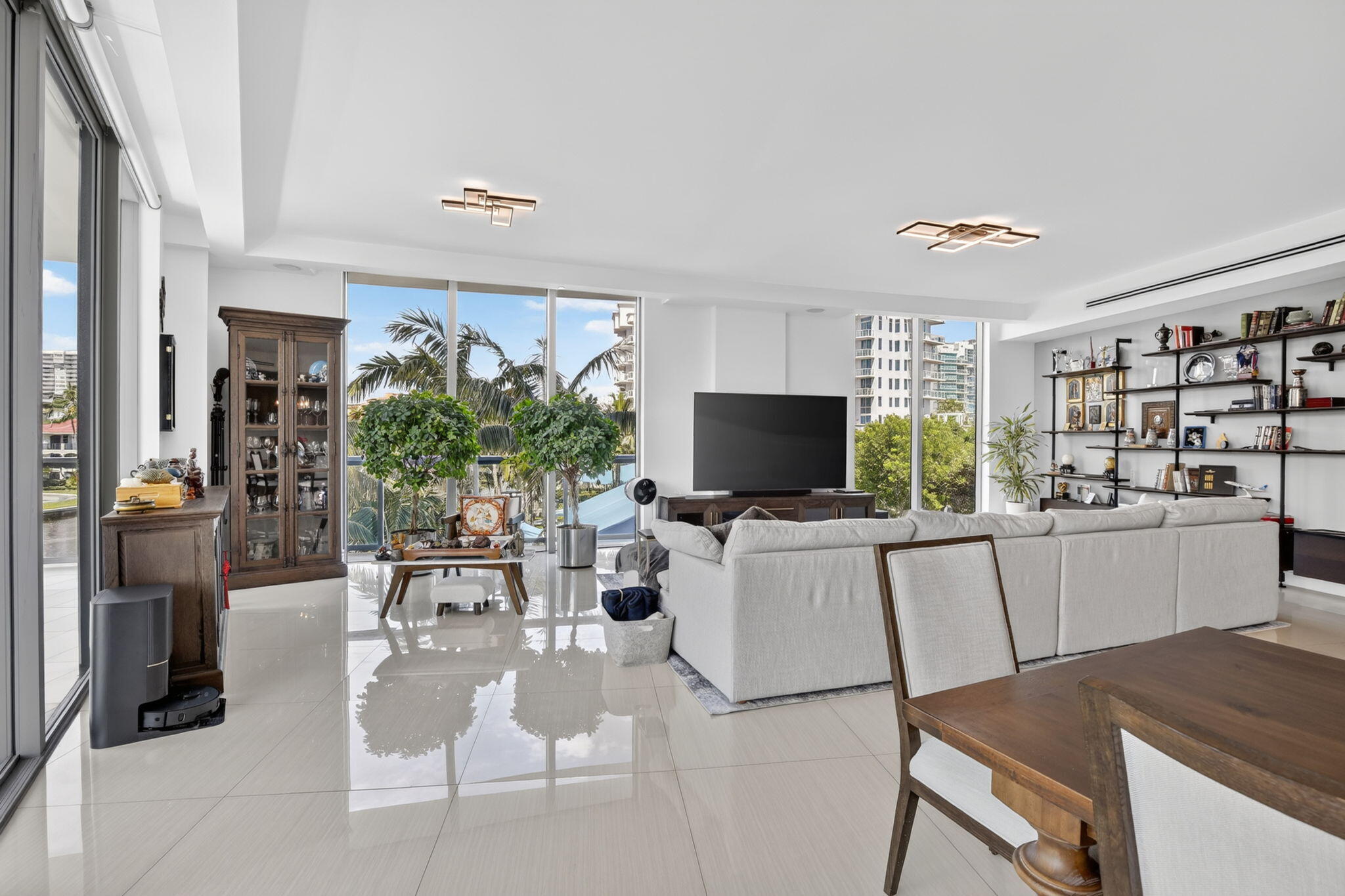ECHO CONDO - Residential