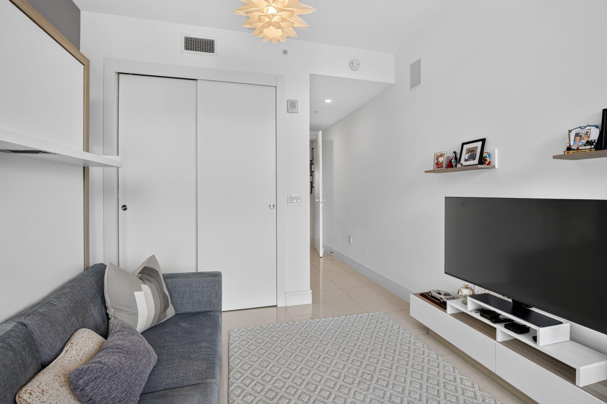 ECHO CONDO - Residential