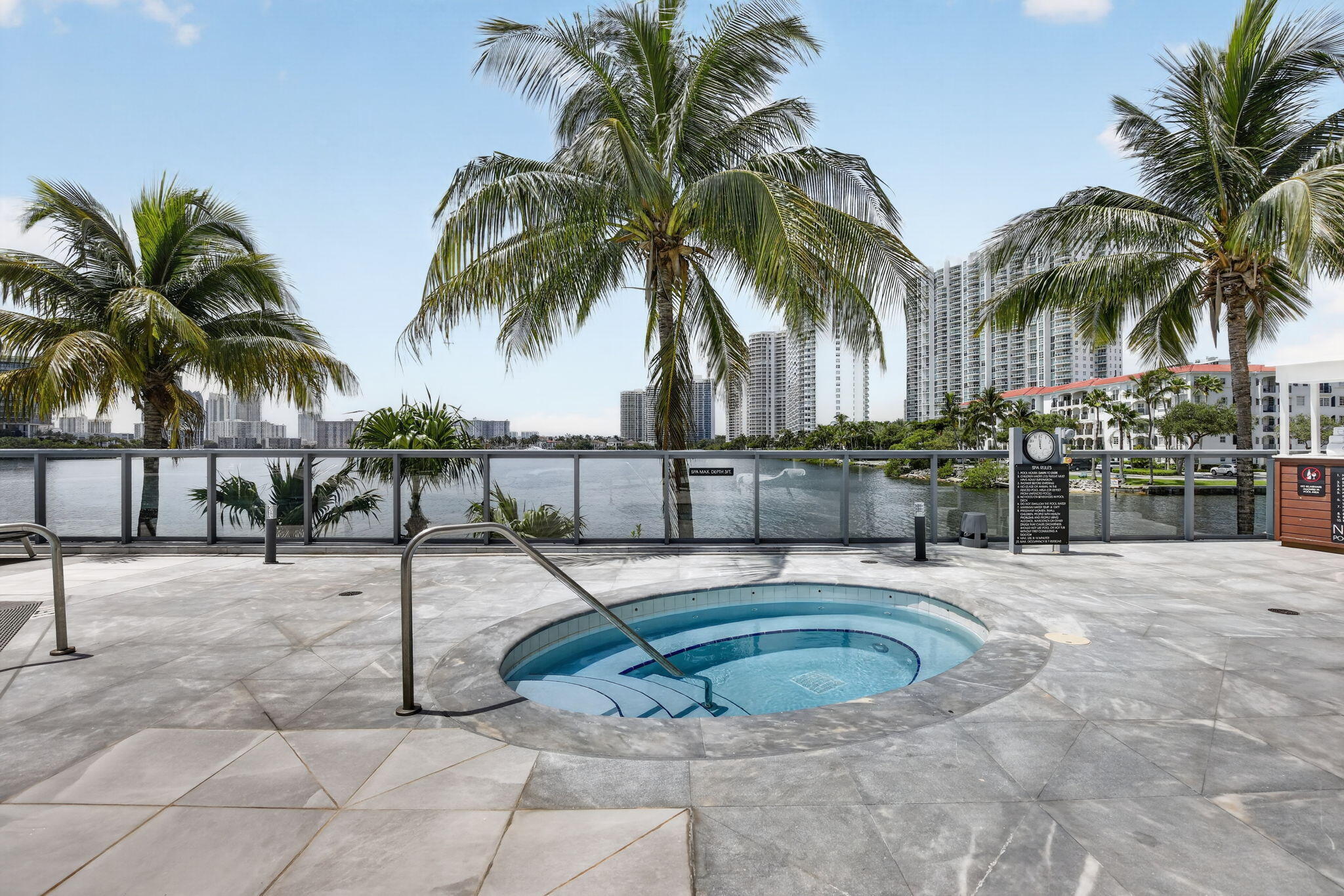 ECHO CONDO - Residential