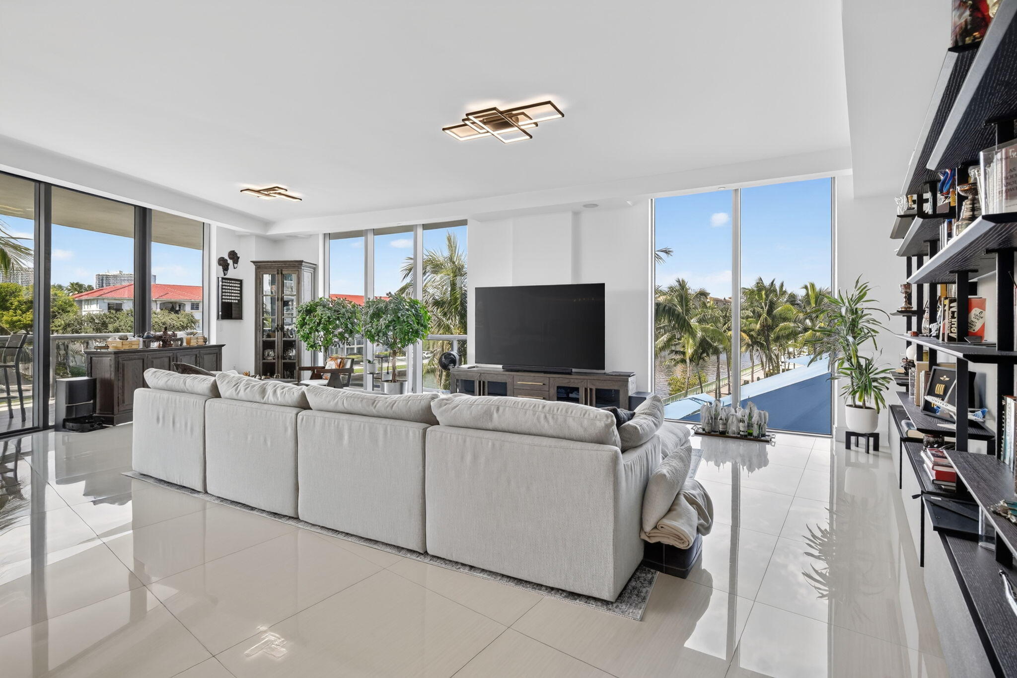 ECHO CONDO - Residential