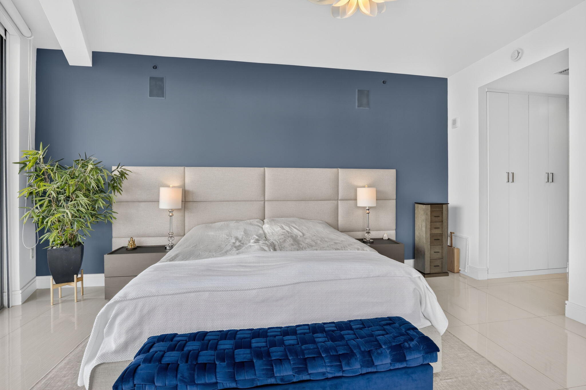 ECHO CONDO - Residential