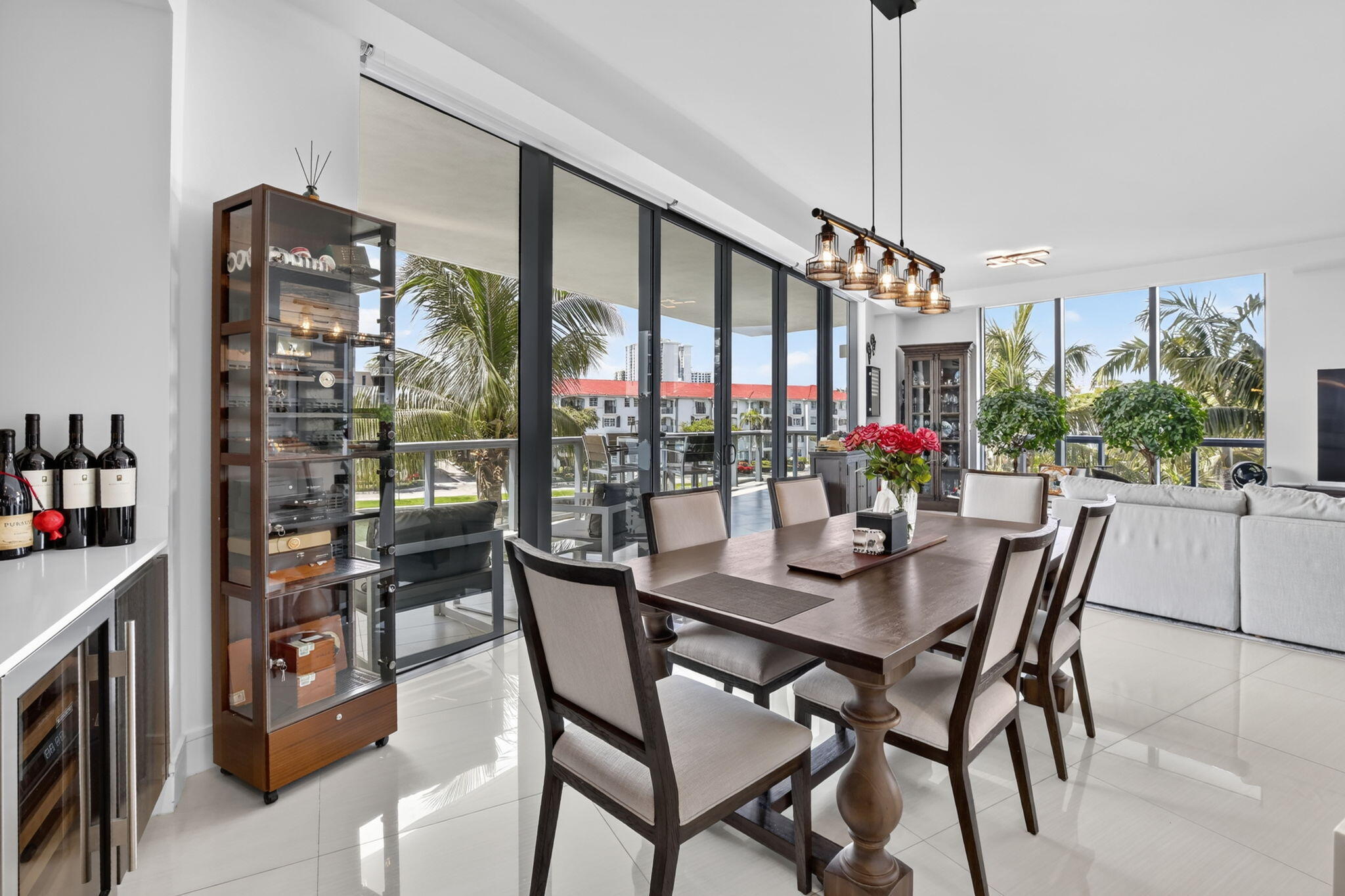 ECHO CONDO - Residential