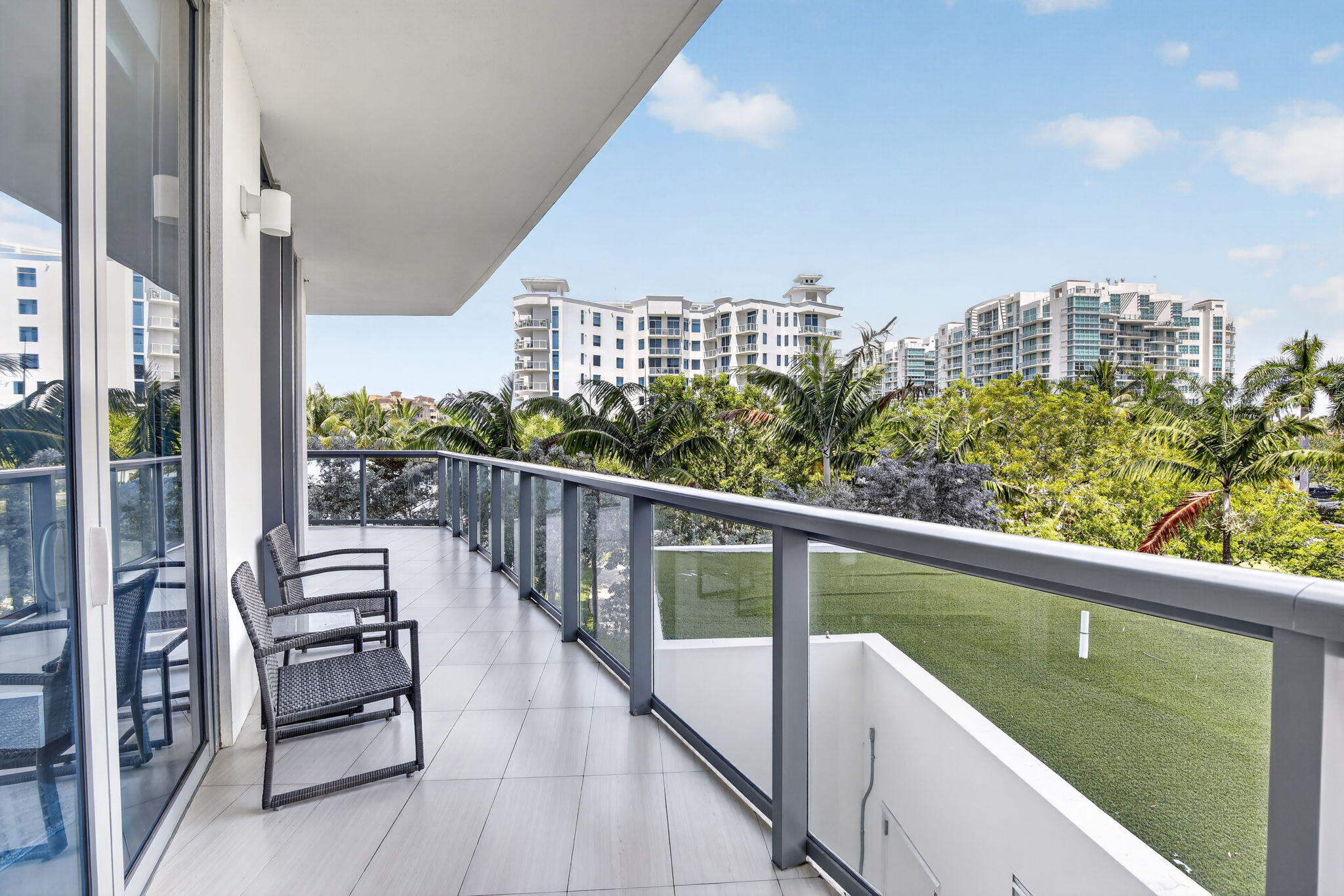 ECHO CONDO - Residential