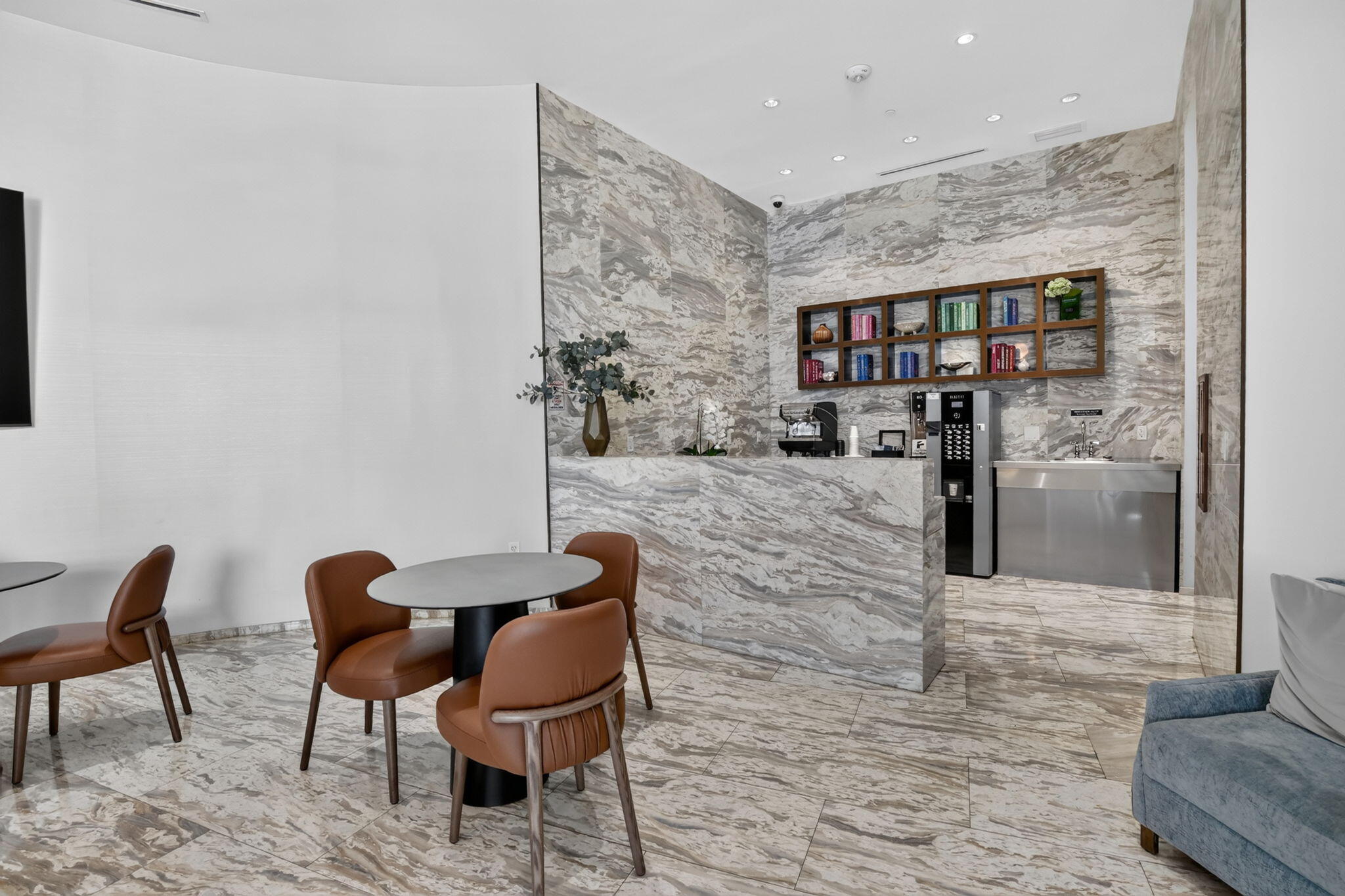 ECHO CONDO - Residential