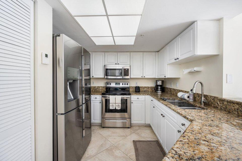 GRAND VIEW AT CRESTWOOD C - Residential Lease