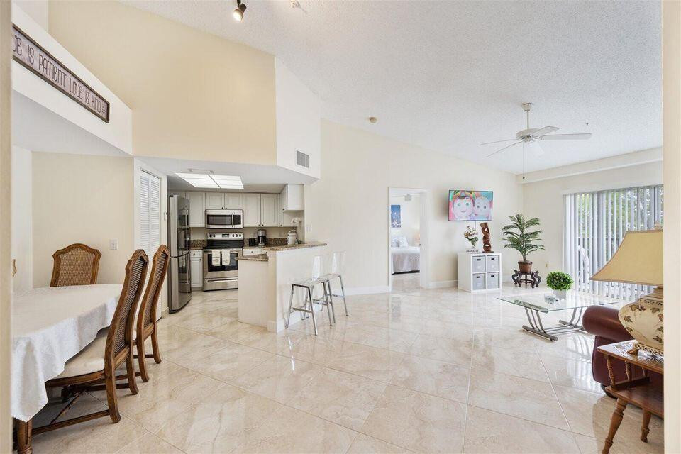 GRAND VIEW AT CRESTWOOD C - Residential Lease