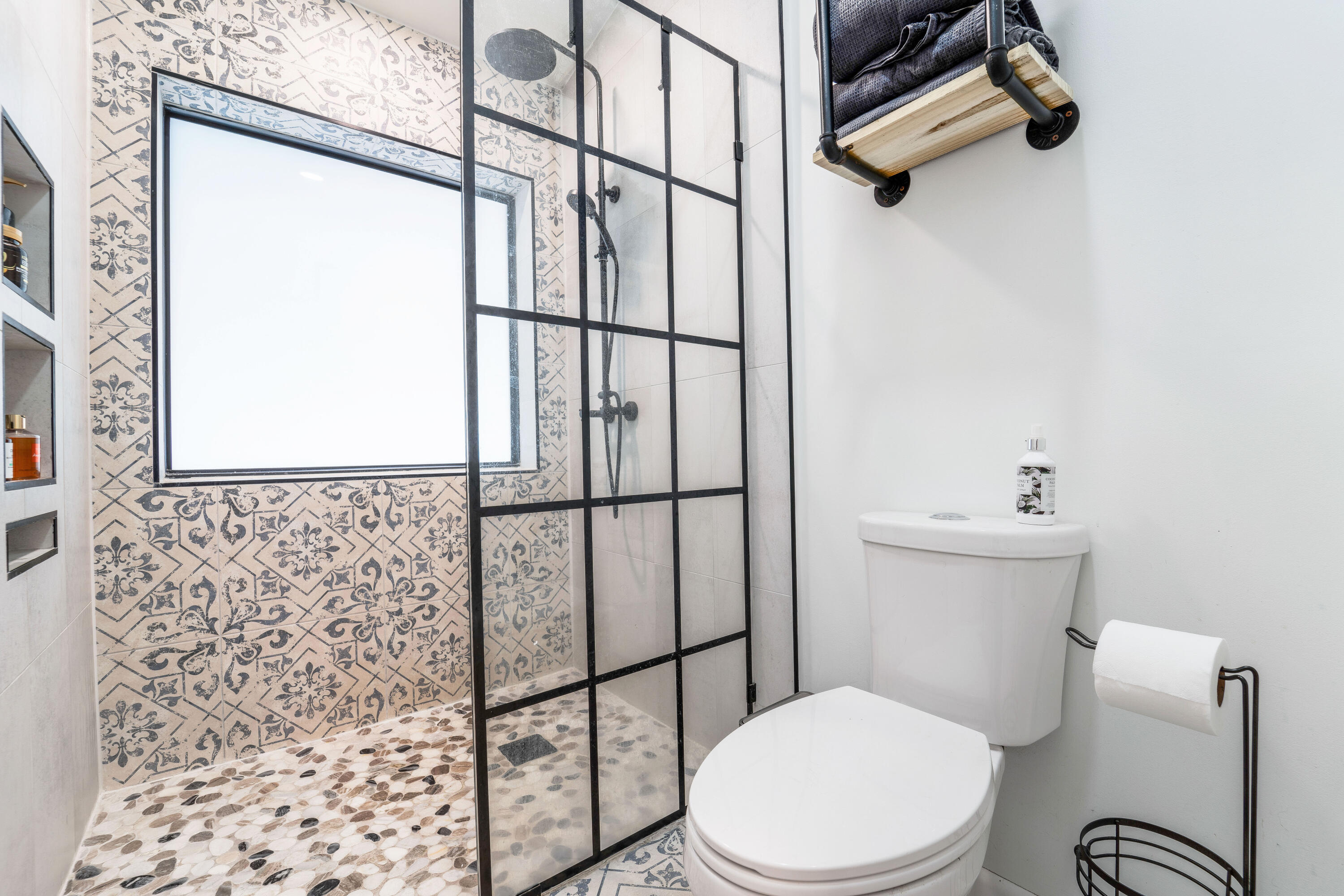 COMROCK - Residential