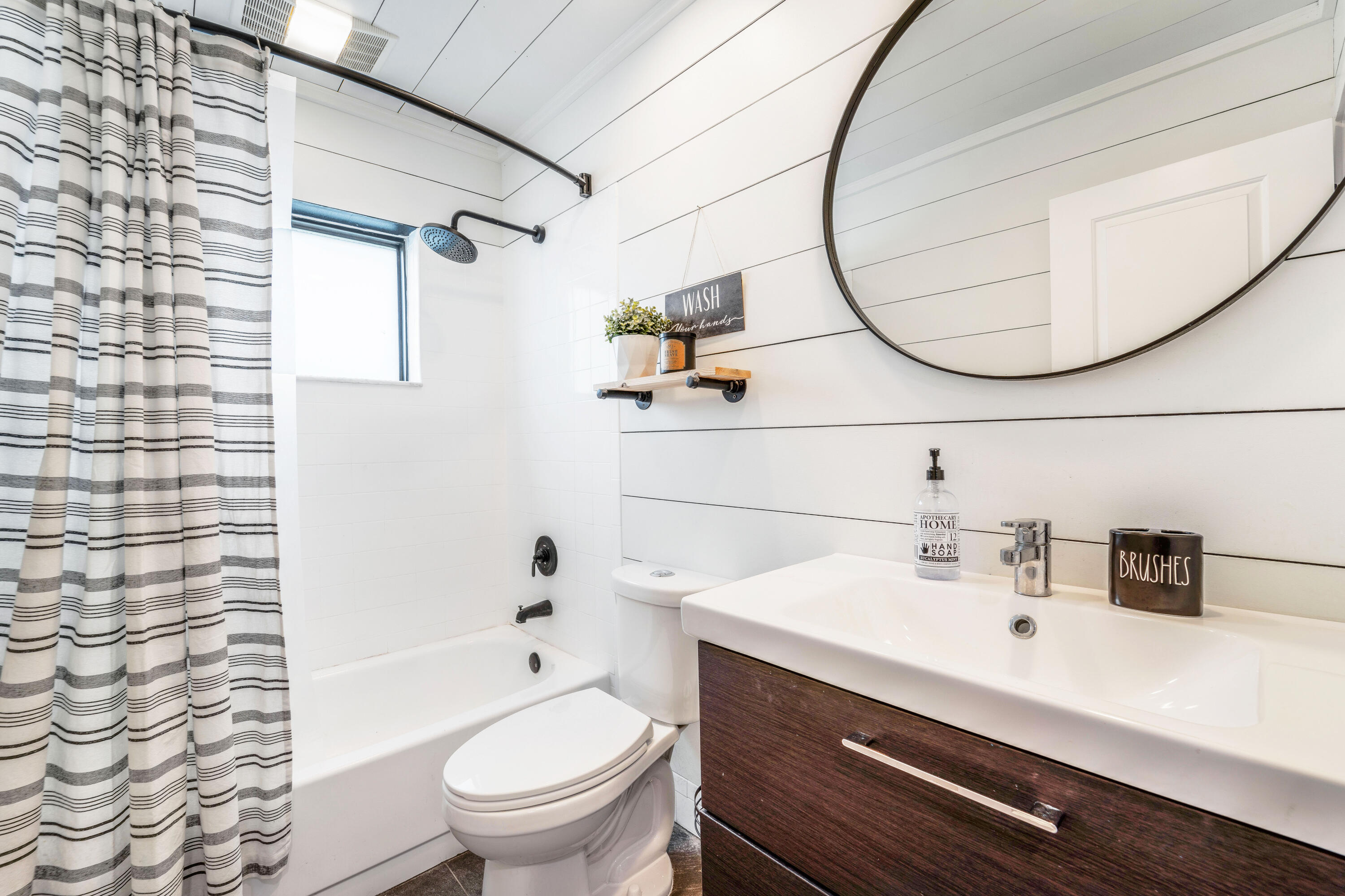 COMROCK - Residential
