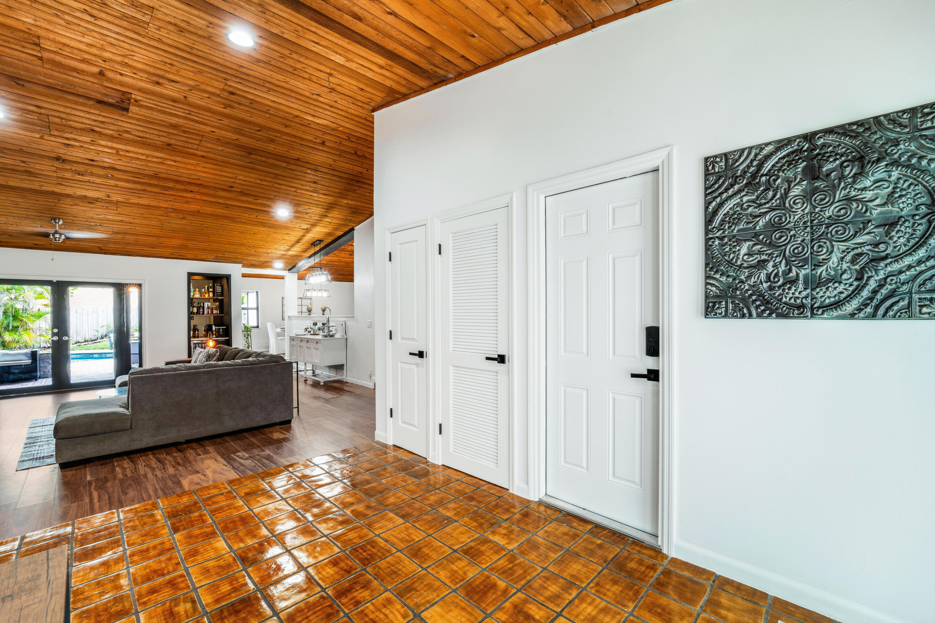 COMROCK - Residential