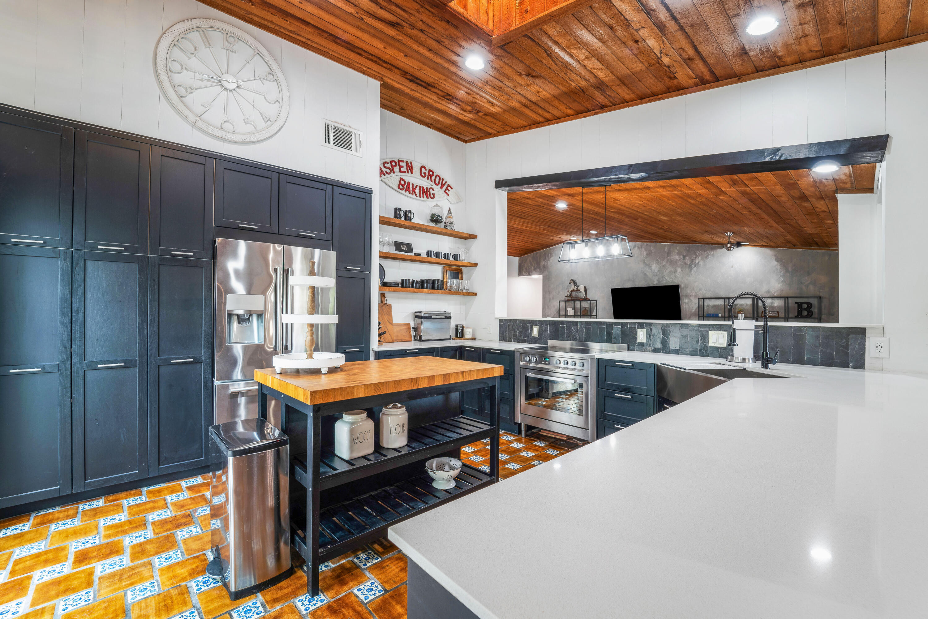 COMROCK - Residential