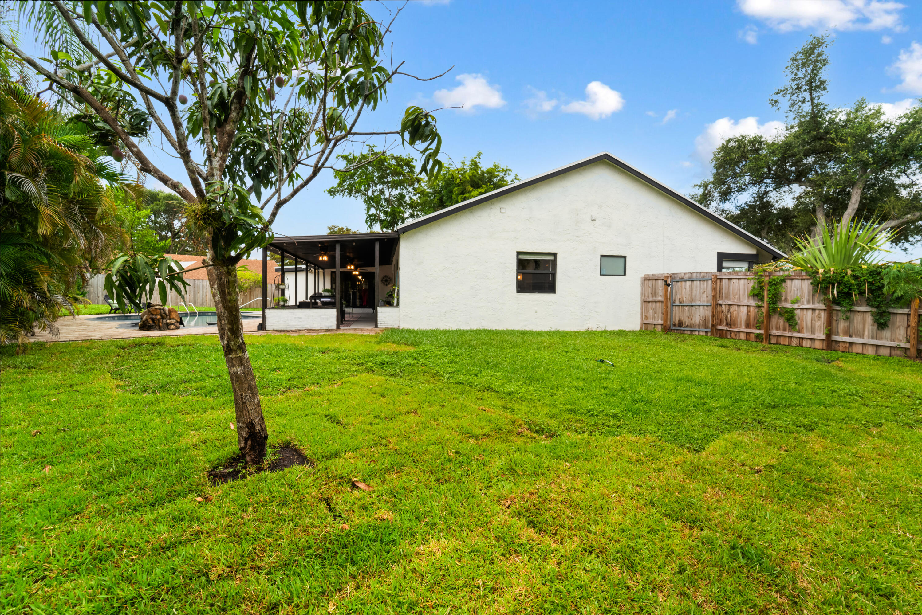 COMROCK - Residential