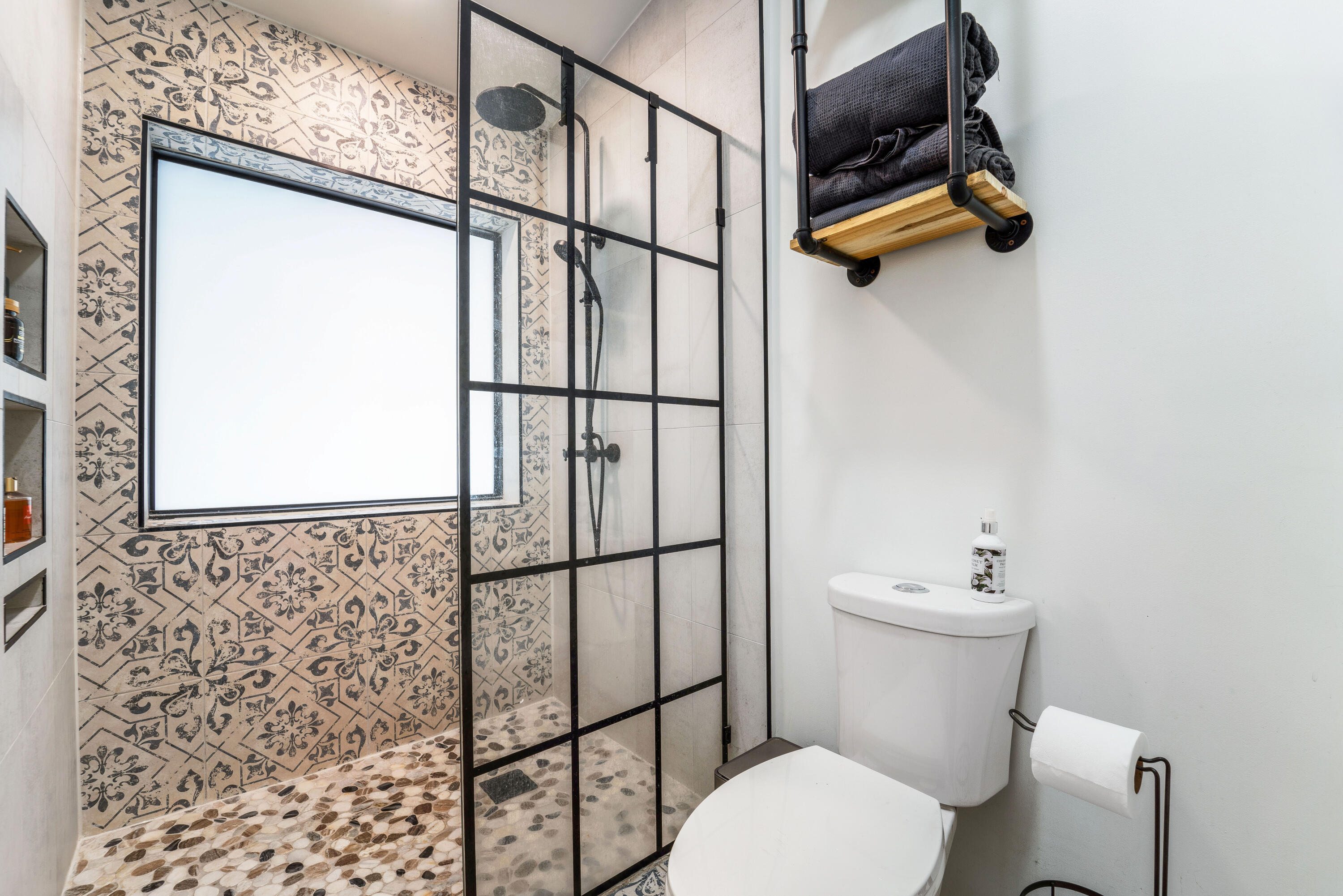 COMROCK - Residential