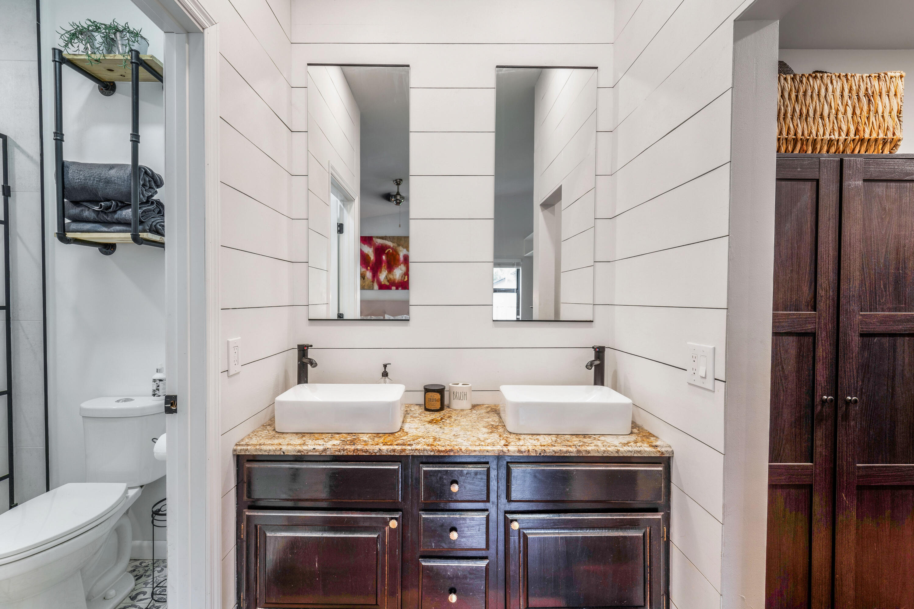 COMROCK - Residential