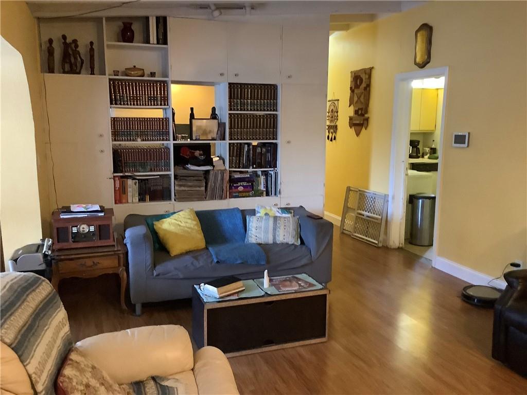 Lauderdale Manor 25-12 B - Residential
