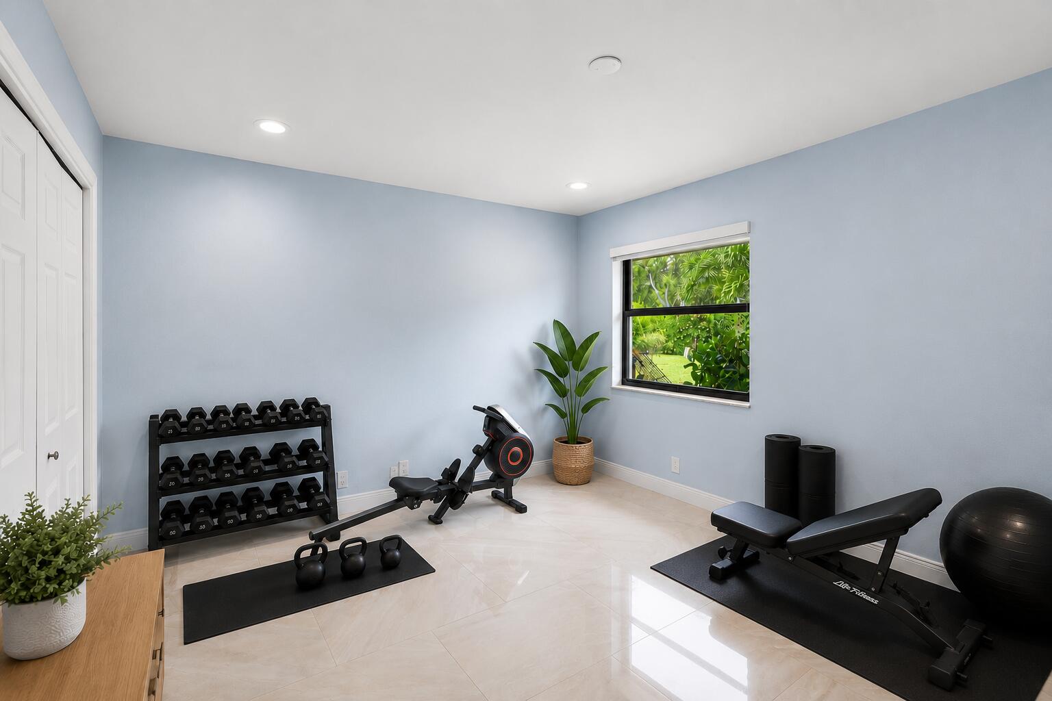 WOODFIELD HUNT CLUB - Residential