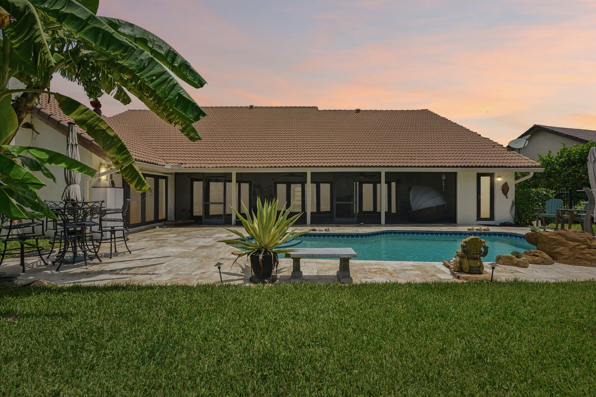 WOODFIELD HUNT CLUB - Residential