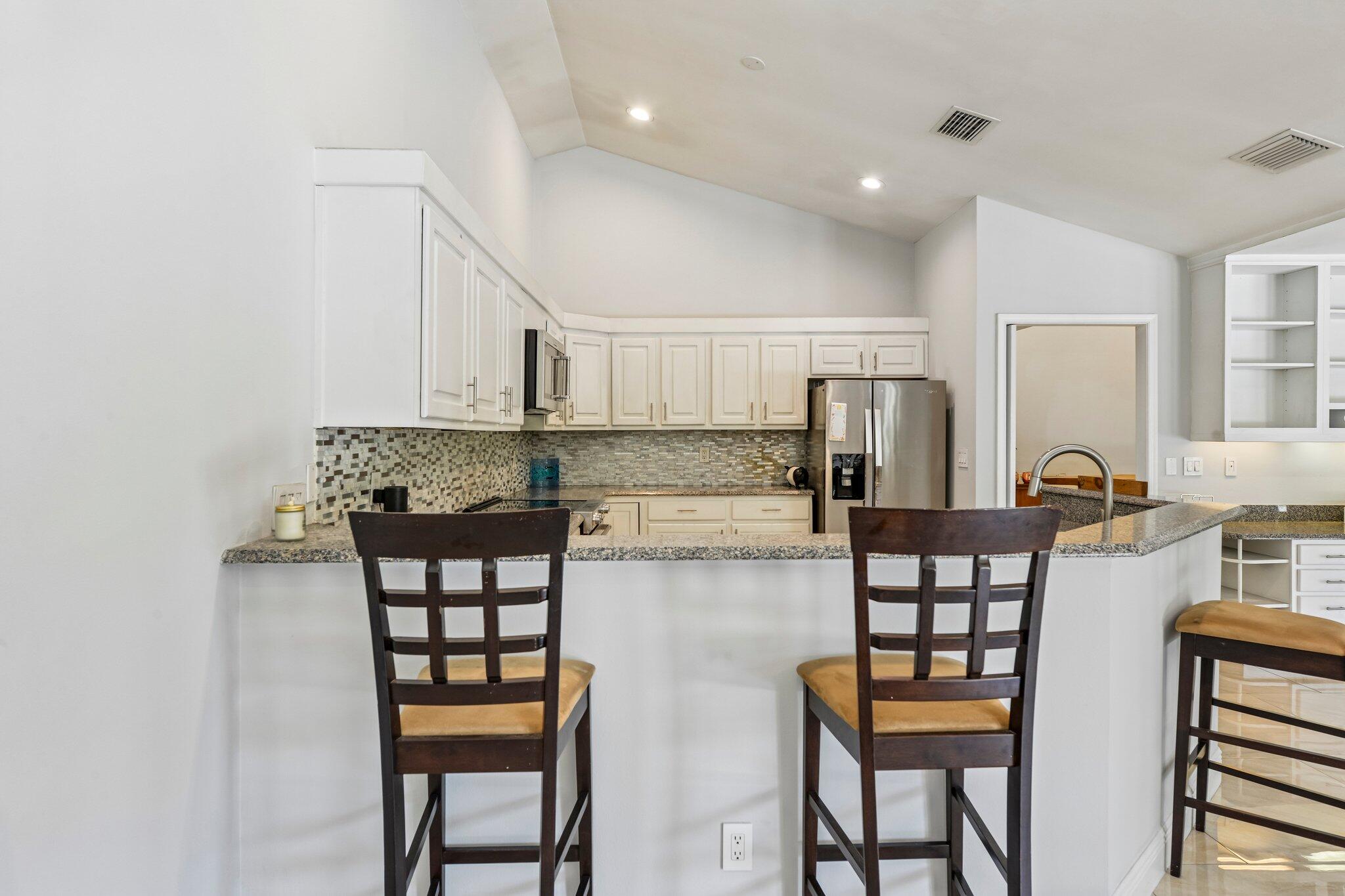 WOODFIELD HUNT CLUB - Residential