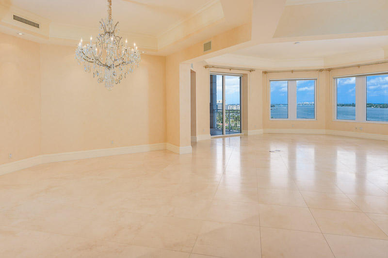 ONE WATERMARK PLACE OF THE PALM BEACHES - Residential