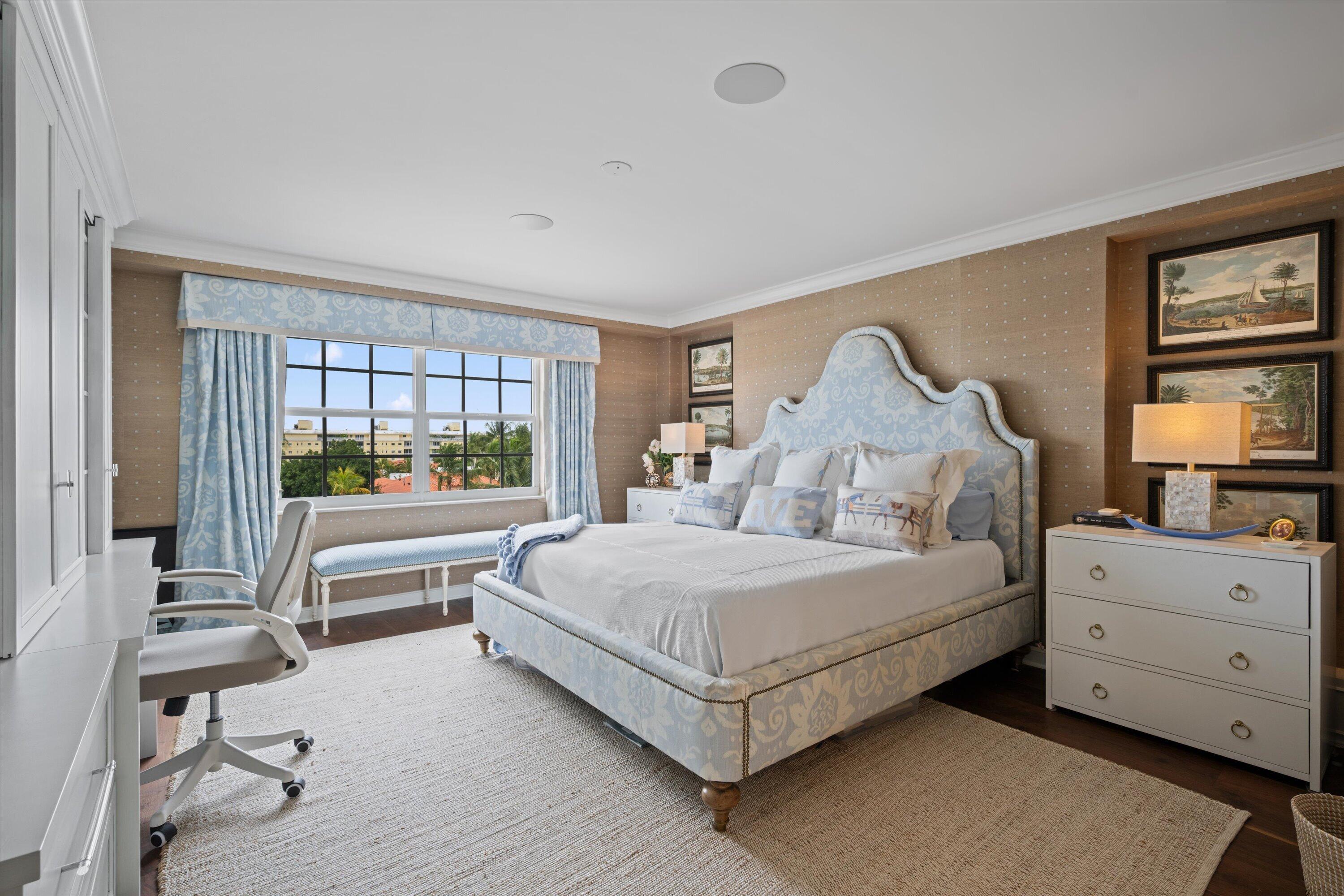 THREE THIRTY COCOANUT ROW CONDO - Residential Lease