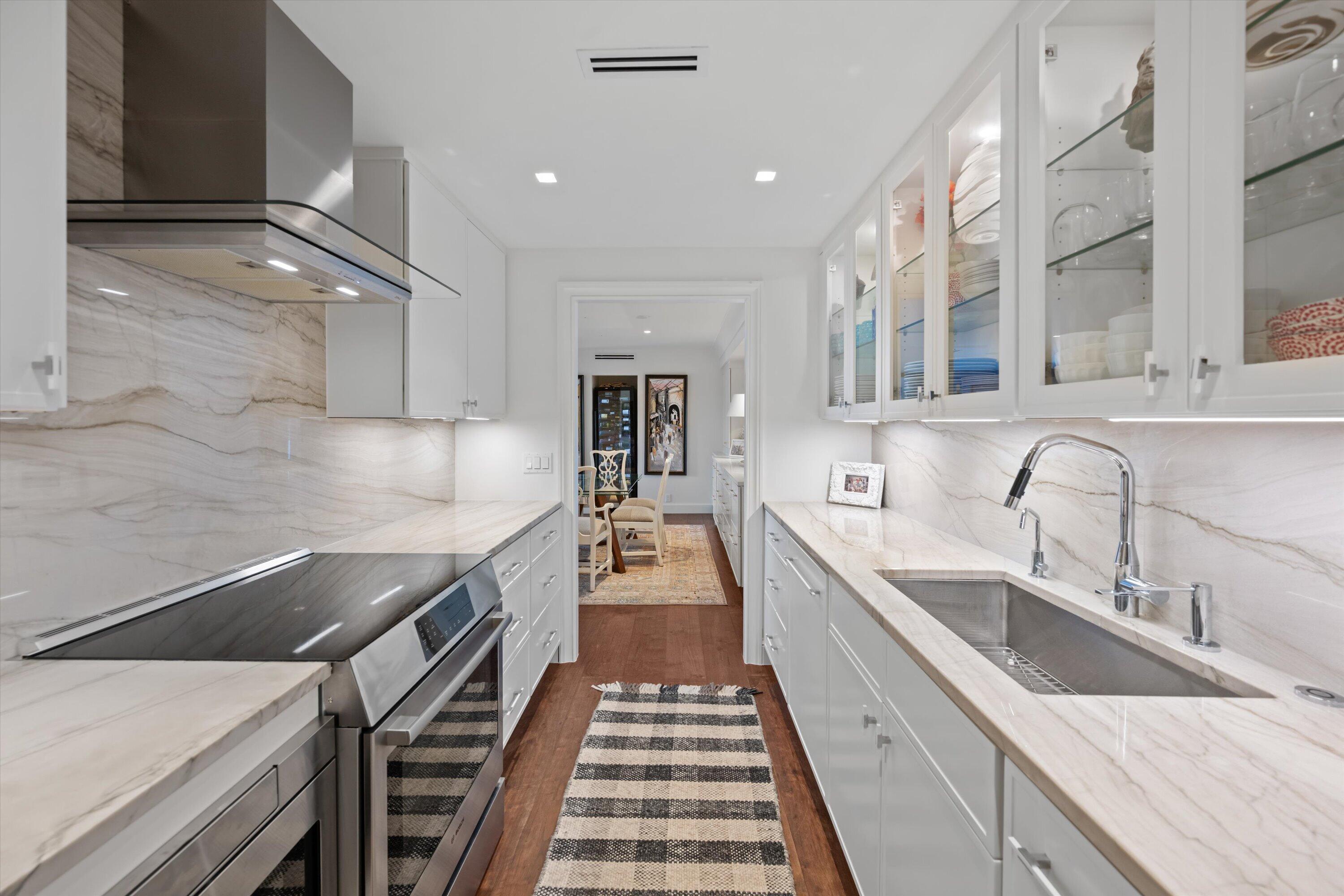 THREE THIRTY COCOANUT ROW CONDO - Residential Lease