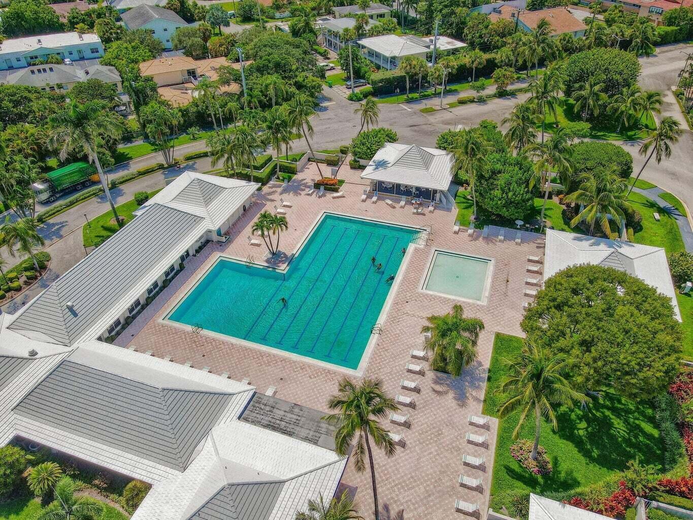 OWNER WILL HOLD MORTGAGE  3 LARGE BEDROOMS IN THIS 1 ST FLOOR END UNIT HAS NEW PORCELAIN TILE FLOORS THROUGH-OUT UNIT. EAT IN KITCHEN , WASHER AND DRYER IN UNIT, SCREENED IN PATIO, NEW FURNITURE, WALK TO  OLYMPIC SIZE HEATED POOL, CLUBHOUSE, TENNIS, BBQ PAVILION,STEPS TO THE BEACH,ASSIGNED PARKING, THIS IS A VERY ACTIVE 55 AND OLDER COMMUNITY. BOAT SLIPS ARE AVAILABLE FOR RENT OR PURCHASE OWNER WILL HOLD MORTGAGE @ 7 % FOR 10 YEARS