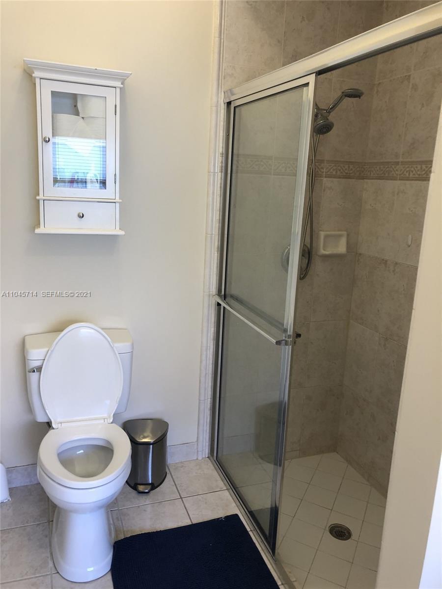 MIZNER POINTE OF BOCA - Residential Lease