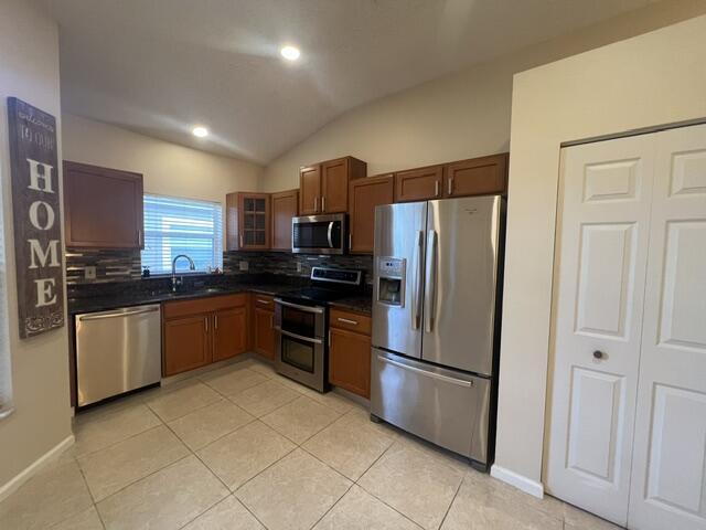 MIZNER POINTE OF BOCA - Residential Lease