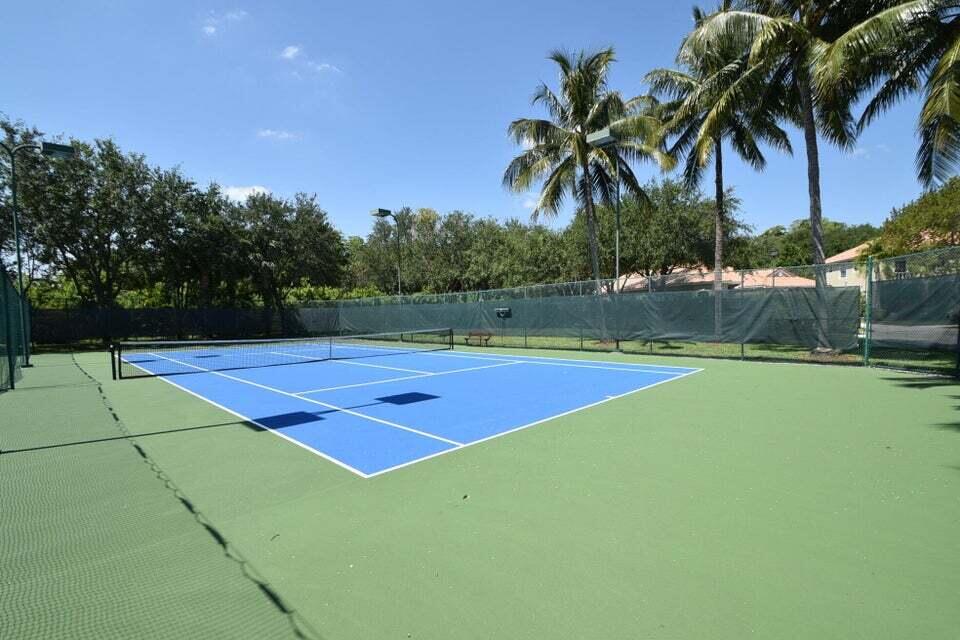 MIZNER POINTE OF BOCA - Residential Lease