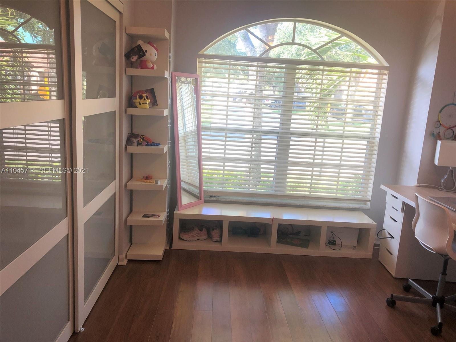 MIZNER POINTE OF BOCA - Residential Lease