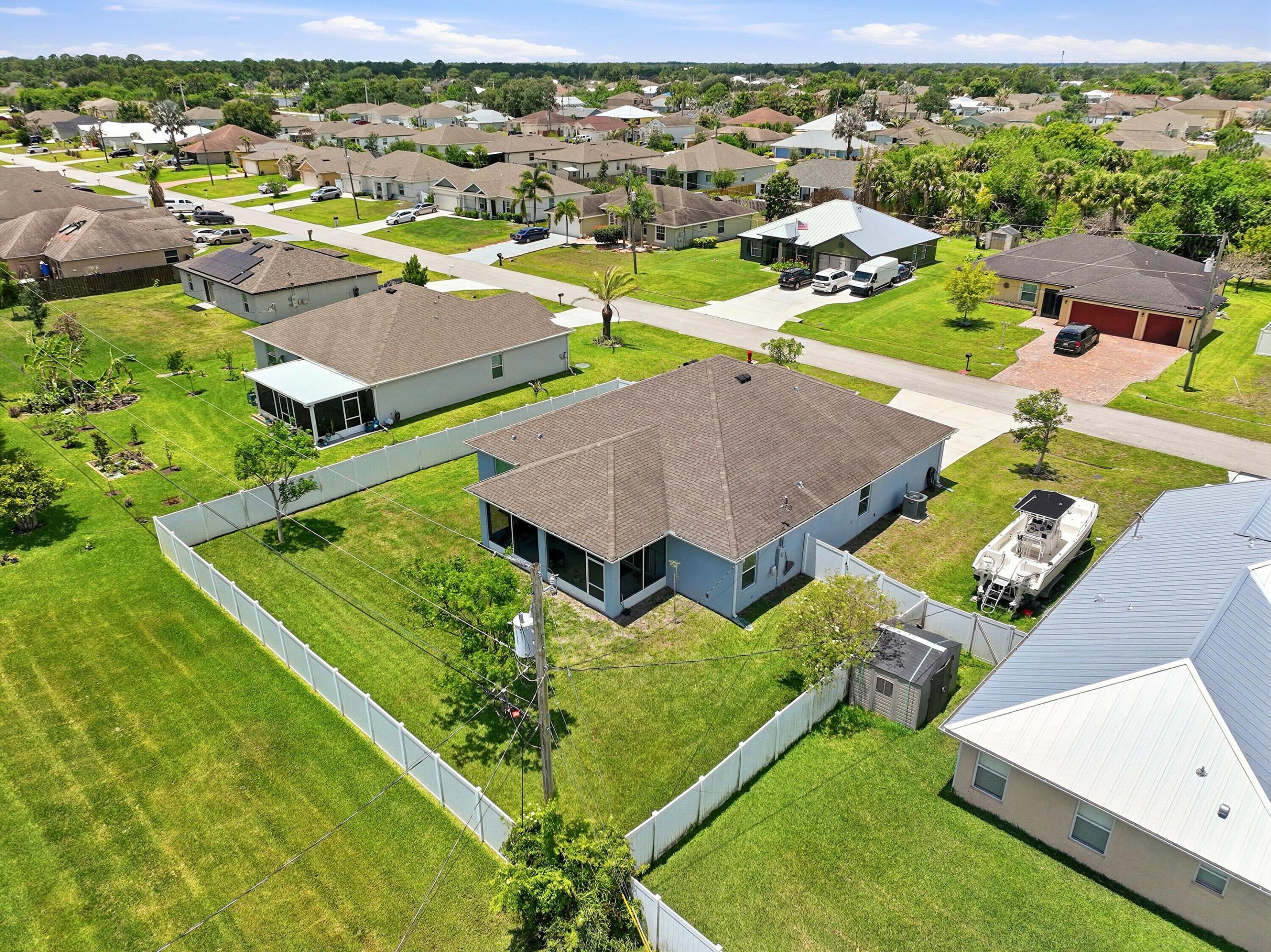 PORT ST LUCIE SECTION 33 - Residential