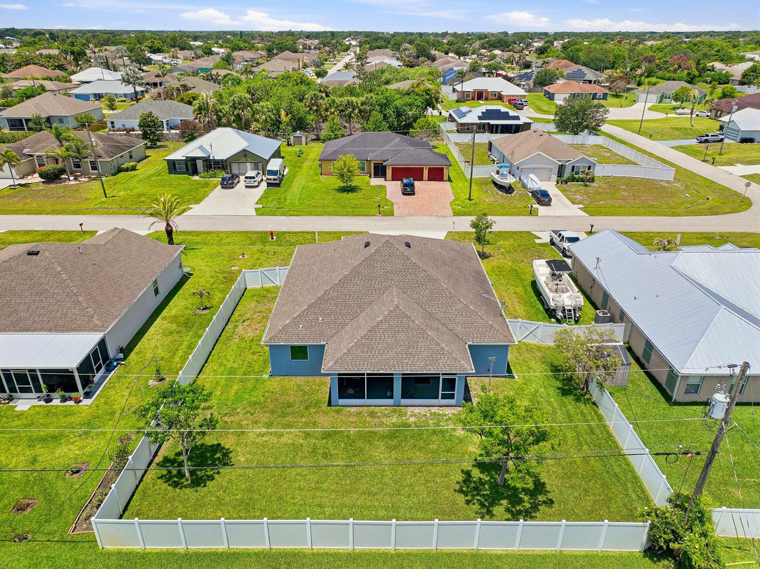 PORT ST LUCIE SECTION 33 - Residential