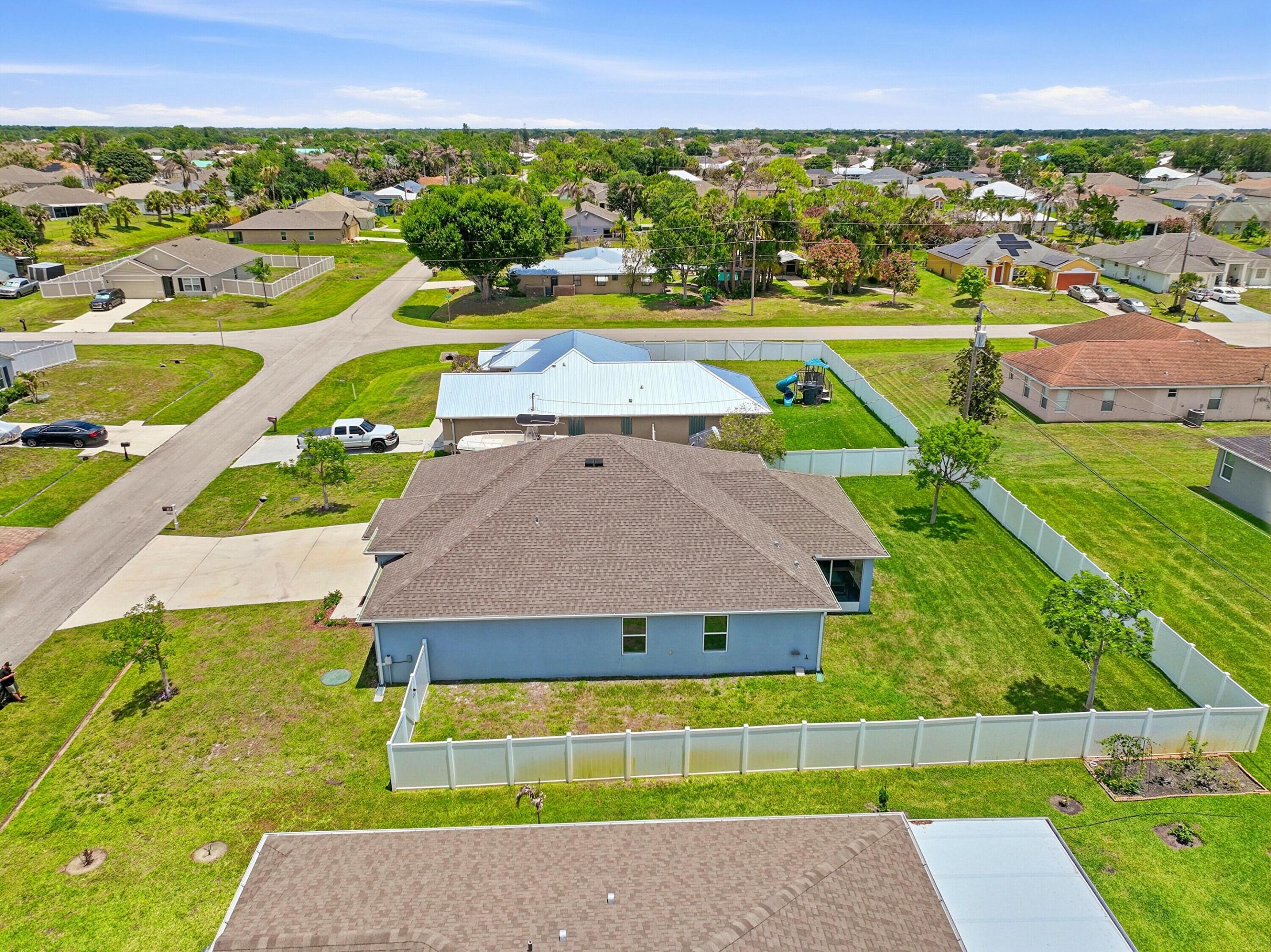 PORT ST LUCIE SECTION 33 - Residential